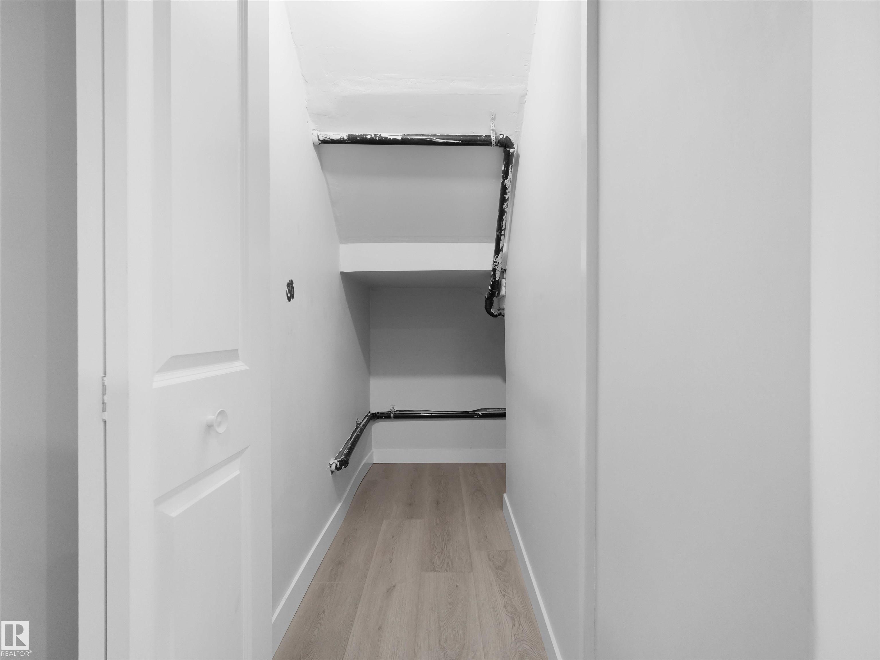 https://zimg.paragon.ice.com/ParagonImages/Property/PM/RAE/225401091/54/0/0/05319c6bd0704af5ae9e9501fb00e74e/1/a3c4e6adef8272abfc58e6fb758a8dd2/225401091-0898e777-9a27-4440-8425-c5a4c3b56cf7.JPG