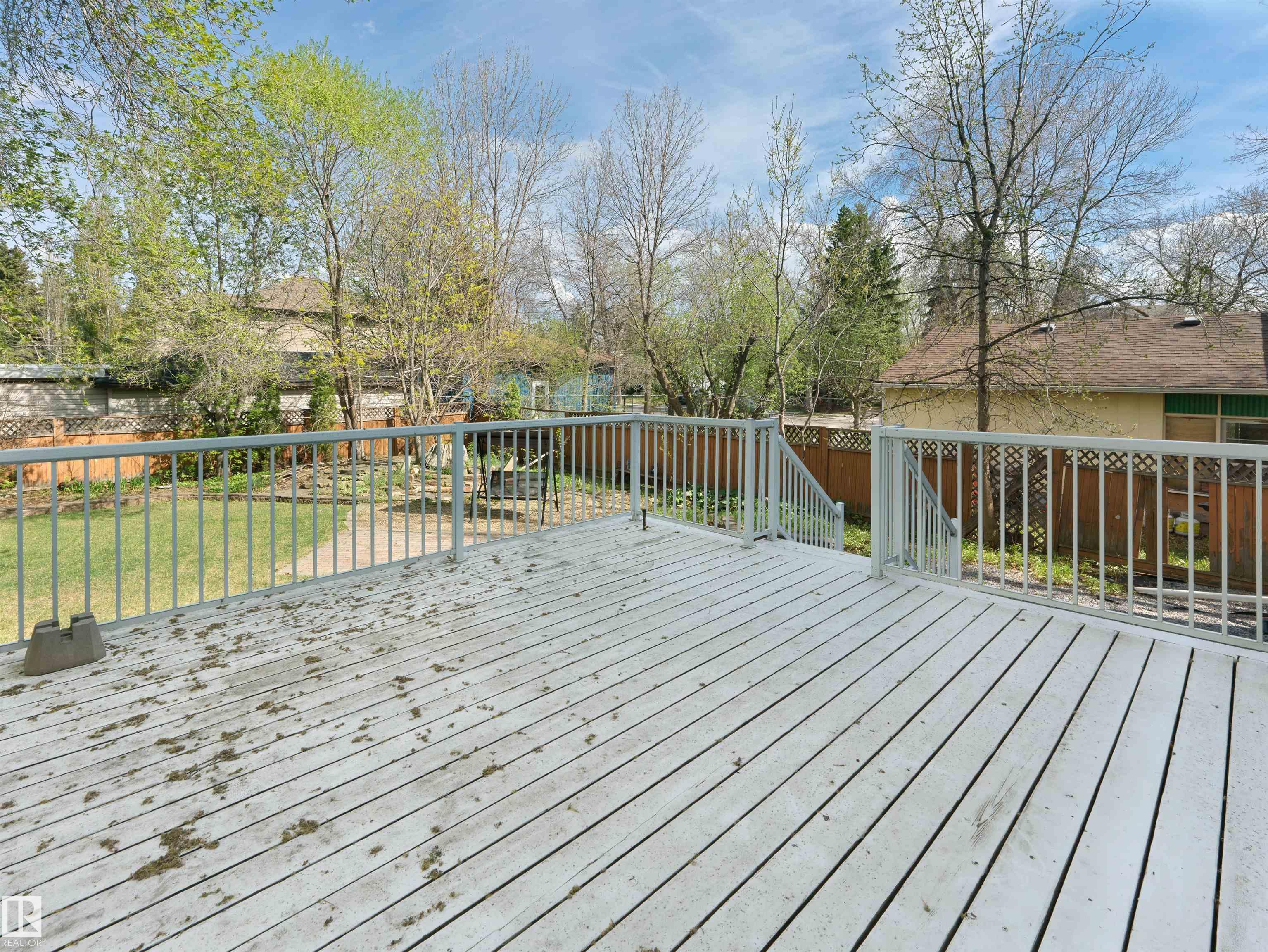 https://zimg.paragon.ice.com/ParagonImages/Property/PM/RAE/225401093/42/0/0/d66cc9cdc1125d5ba147c7d15c8ca7f0/1/a355d0ea8e642551f32e9c2a0e98400e/225401093-d1977a37-e927-4a77-9361-3267701b6dde.JPG