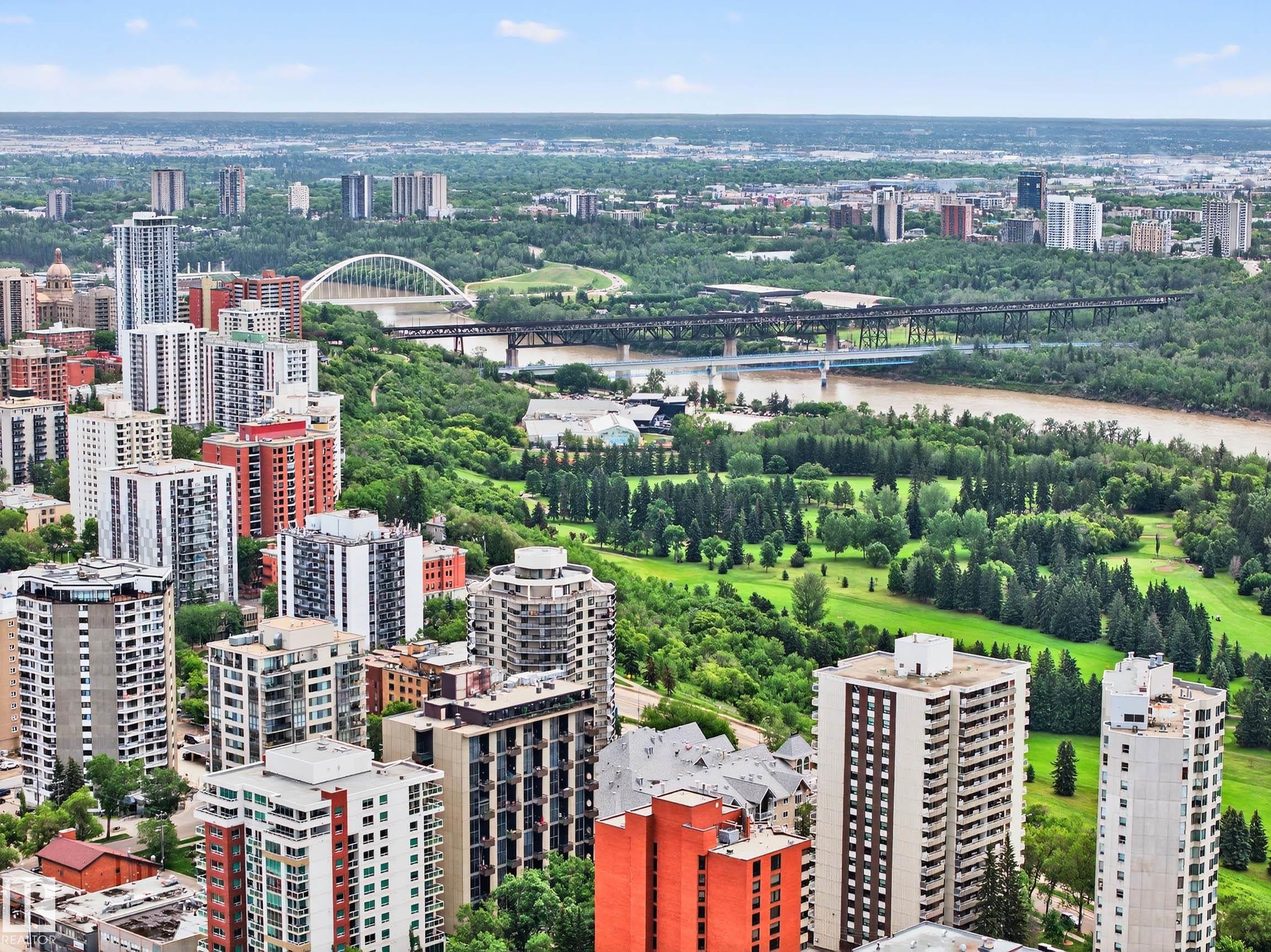 1601 - 10045 118 Street NW, Wîhkwêntôwin, Edmonton