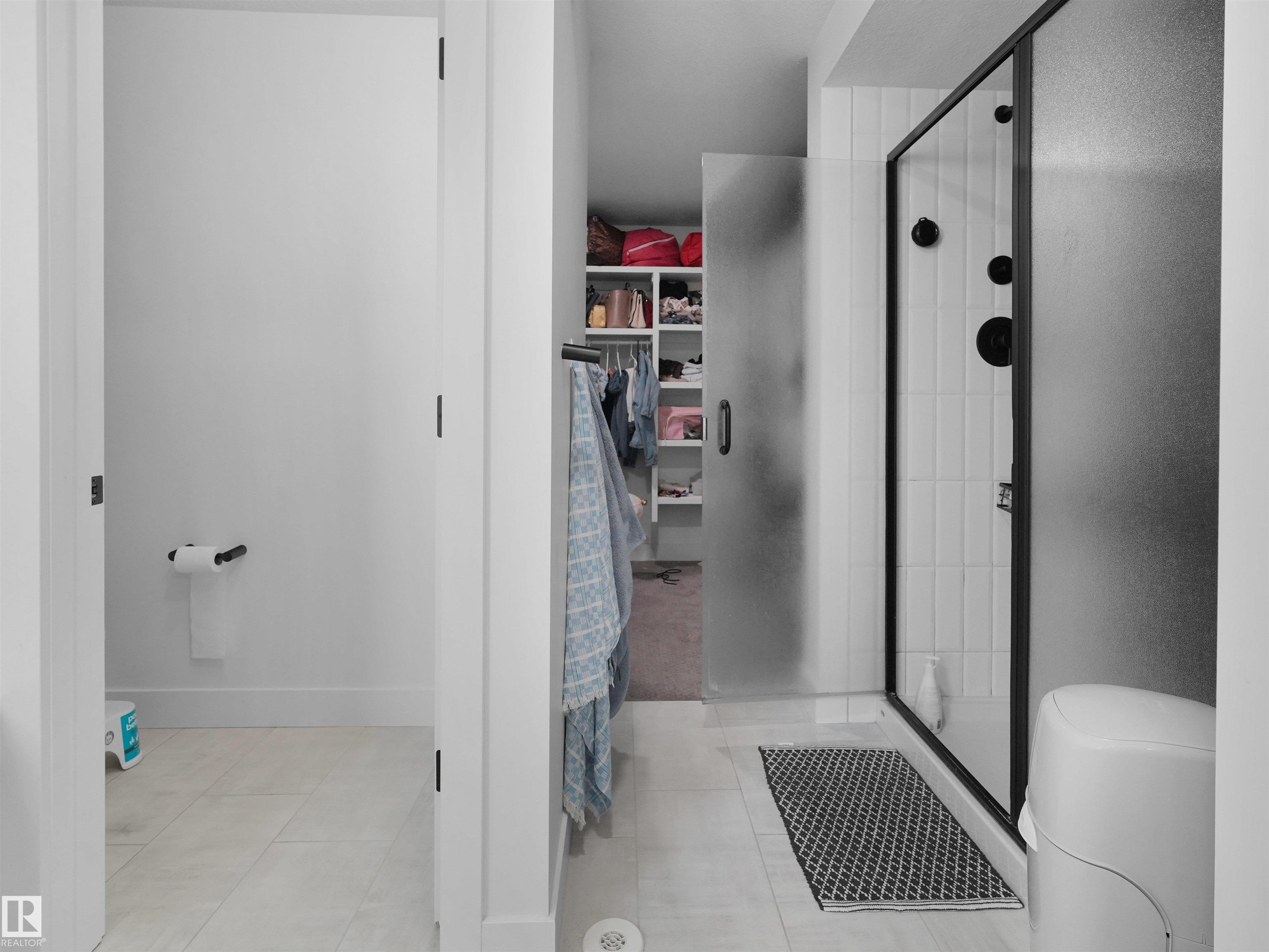 https://zimg.paragon.ice.com/ParagonImages/Property/PM/RAE/225401102/30/0/0/7cfb58b3c61179dc0d7fa66cb44fc5cc/1/1f47a458adac42e50fb35b0c32685b22/225401102-6d173d56-085c-4663-a108-a2a498a5d93c.JPG