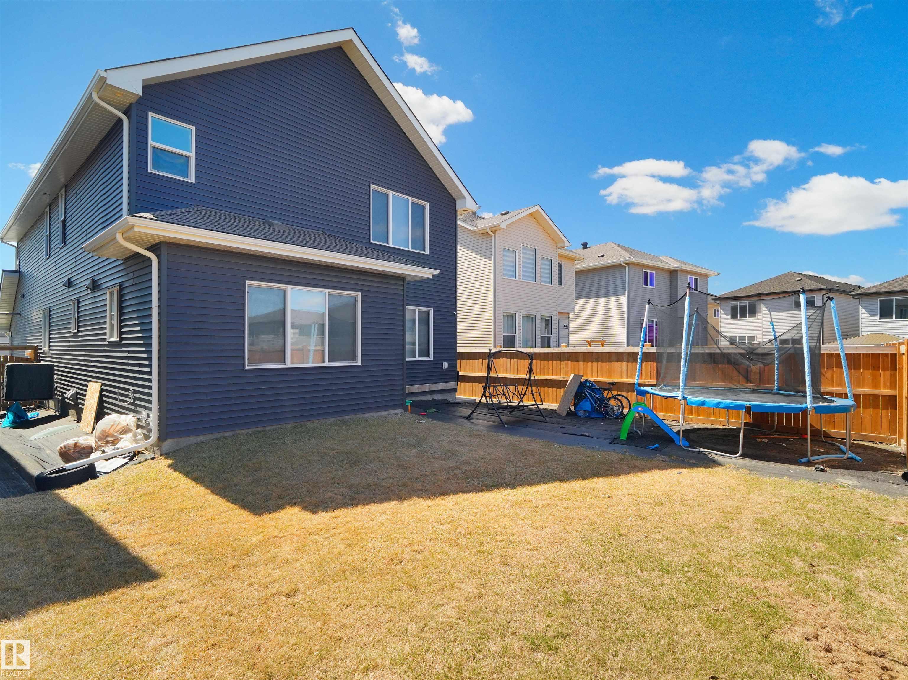 https://zimg.paragon.ice.com/ParagonImages/Property/PM/RAE/225401102/53/0/0/458aaae352b00900ad4f633f6adf611e/1/1f47a458adac42e50fb35b0c32685b22/225401102-1a3da9e5-5ab6-478a-8406-2d79f2673c04.JPG