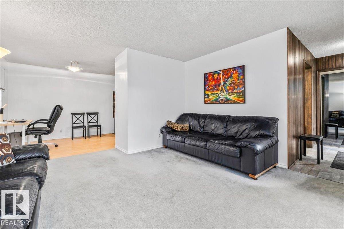 Photo 11 at 11428 79 Avenue NW, McKernan, Edmonton