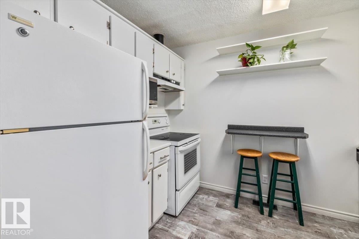 Photo 6 at 11428 79 Avenue NW, McKernan, Edmonton