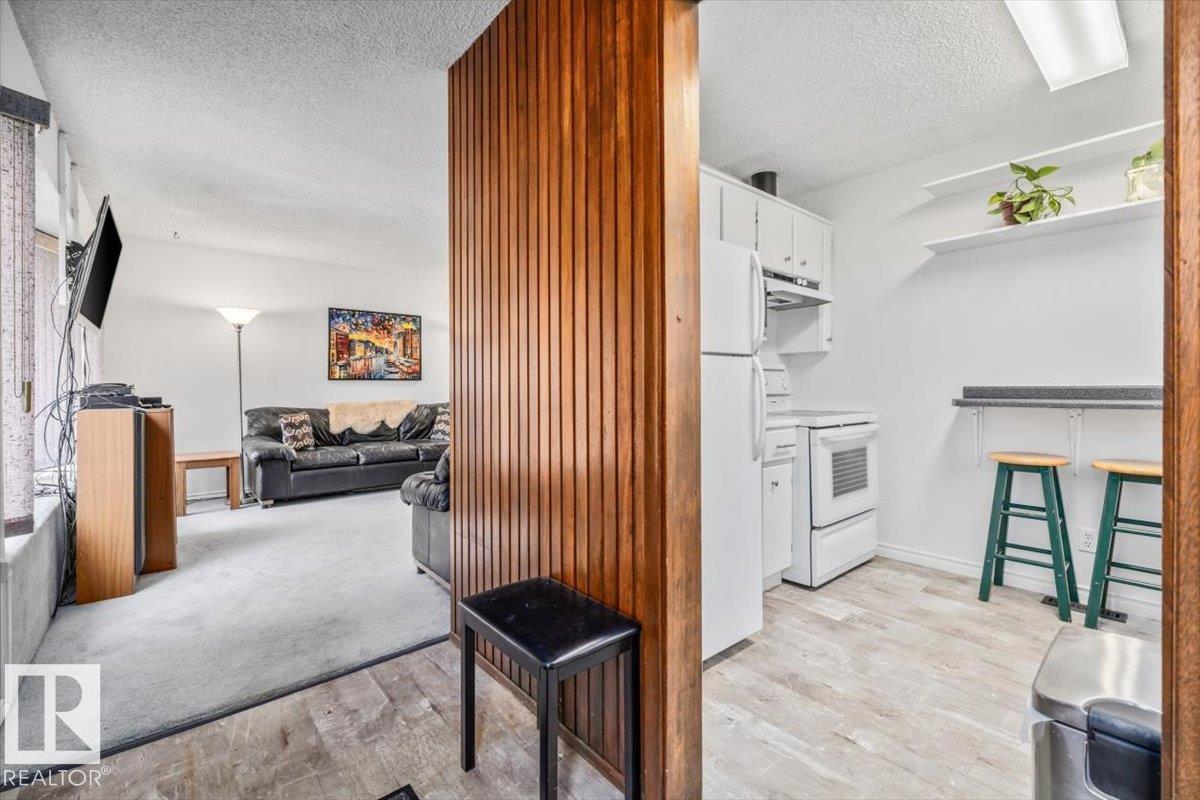 Photo 8 at 11428 79 Avenue NW, McKernan, Edmonton
