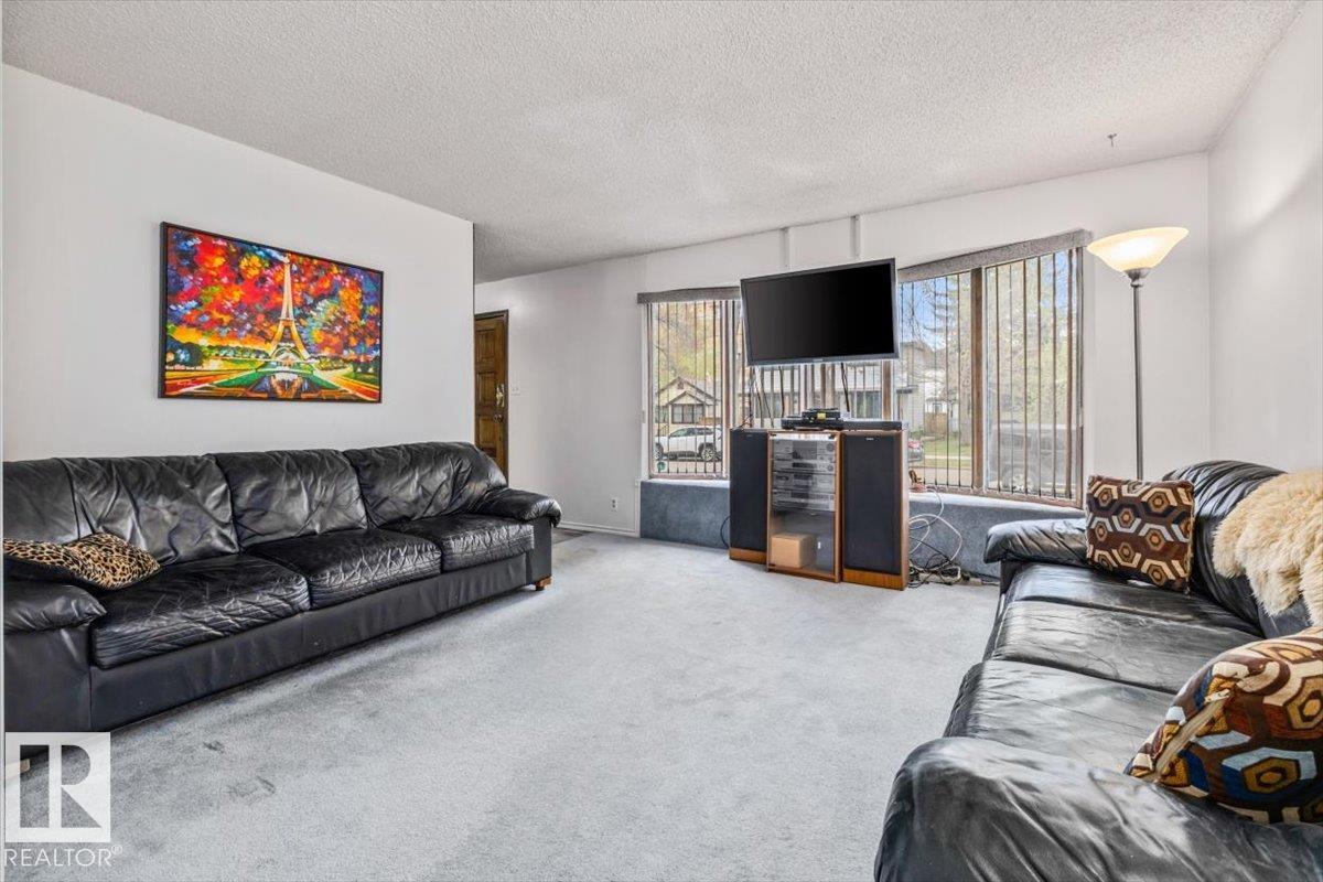 Photo 10 at 11428 79 Avenue NW, McKernan, Edmonton