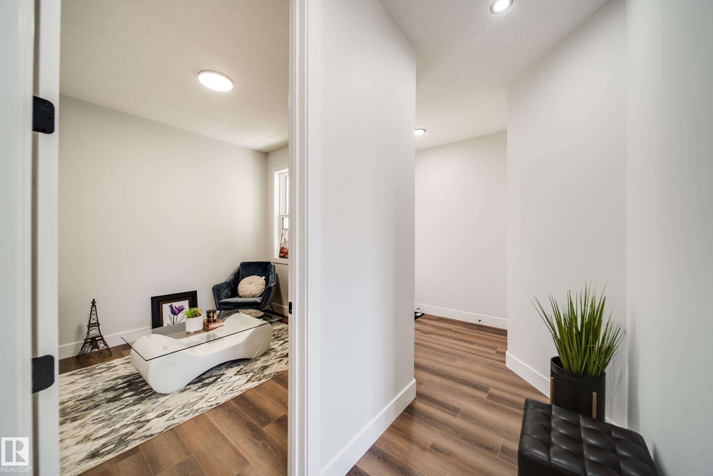 8808 183 Avenue NW, Klarvatten, Edmonton