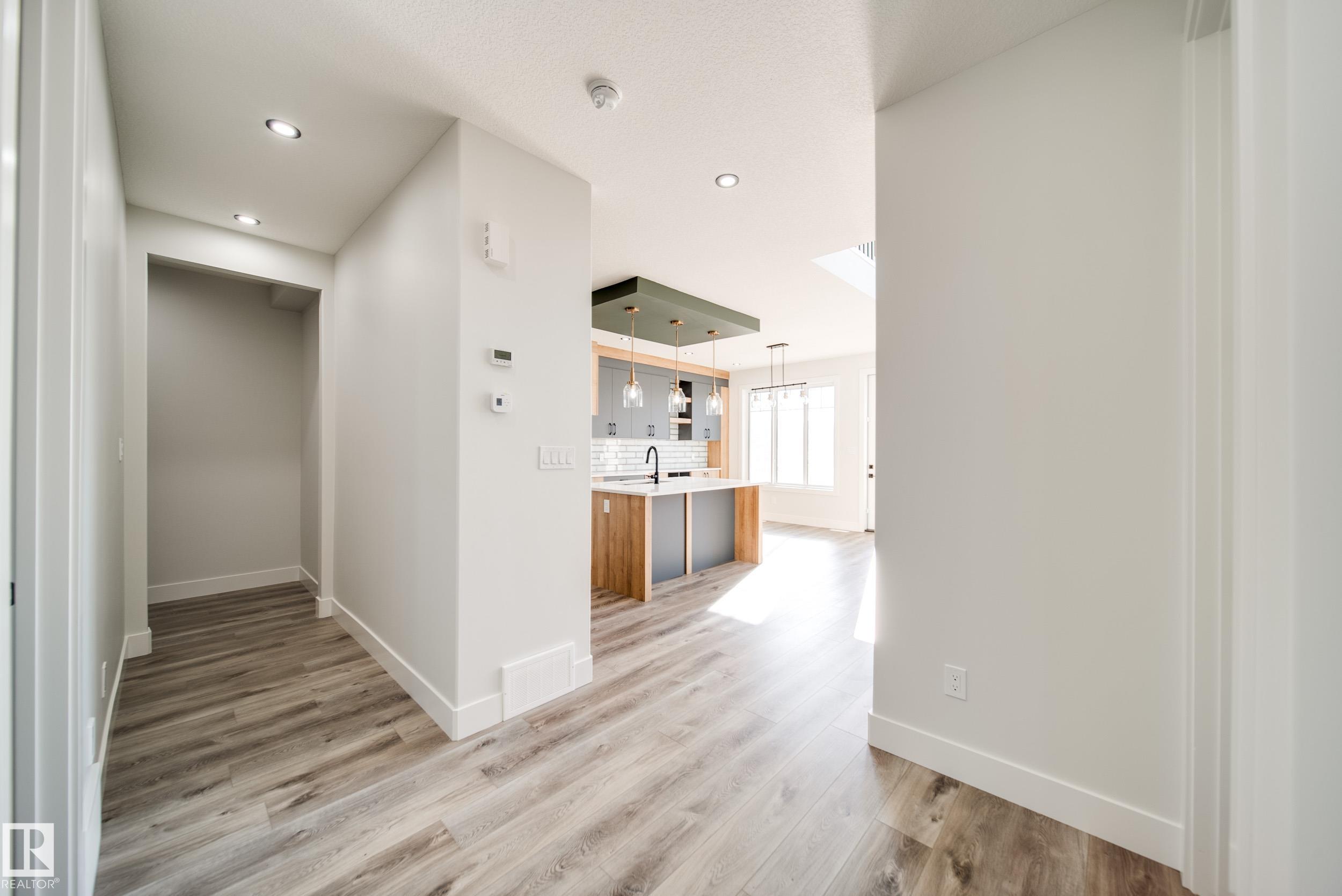 8515 183 Avenue NW, Klarvatten, Edmonton