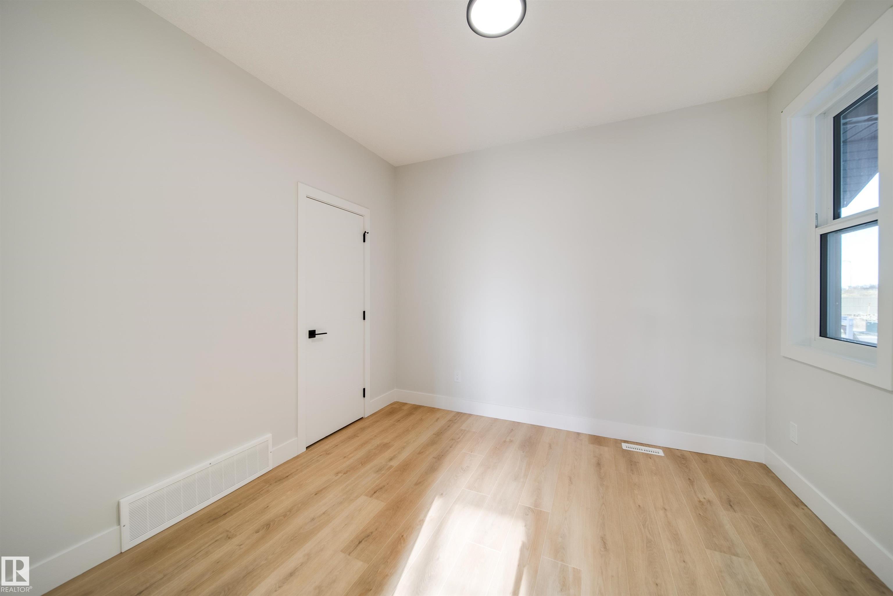 8603 183 Avenue NW, Klarvatten, Edmonton
