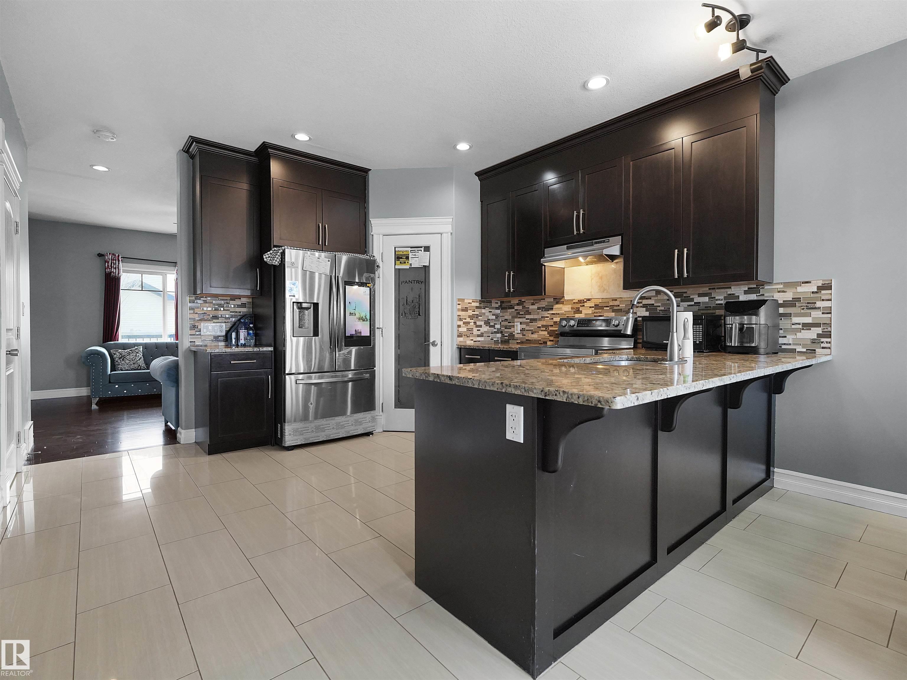 Photo 22 at 5192 1b Avenue SW, Charlesworth, Edmonton