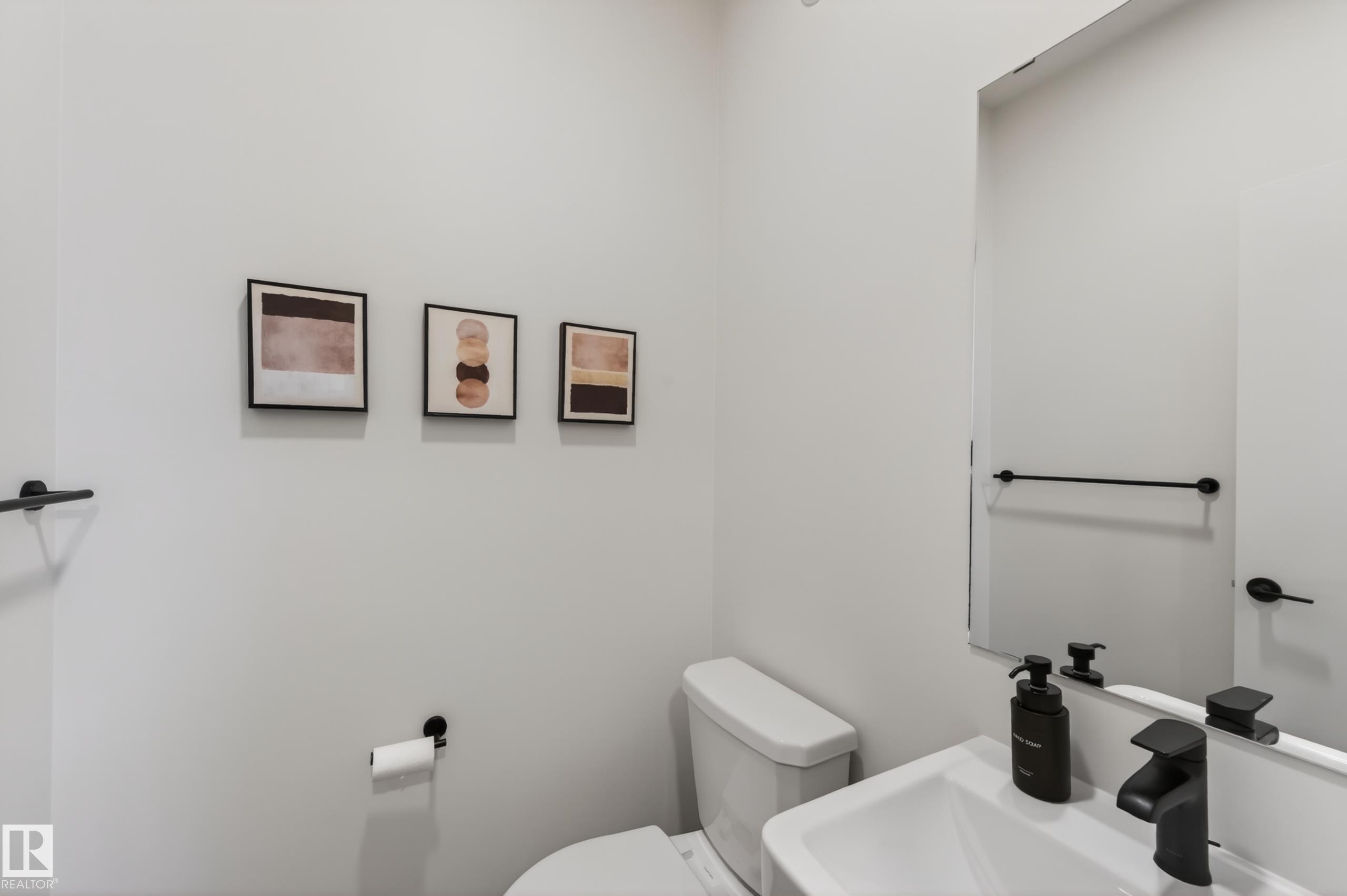 Photo 11 at 512 37 Street SW, Charlesworth, Edmonton