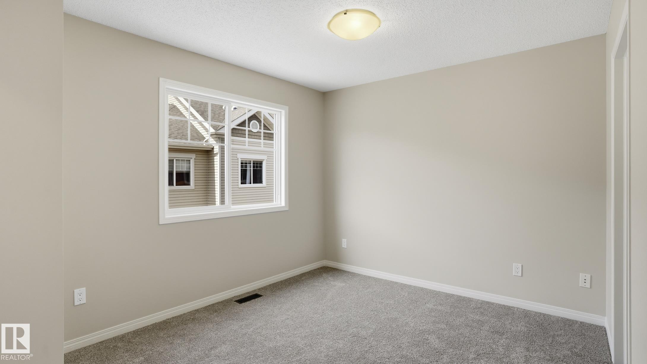 https://zimg.paragon.ice.com/ParagonImages/Property/PM/RAE/225401119/22/0/0/ffe7dab7b82b4b37a82b3deb9ffdf060/1/23b51f55447c070446b92d1c4f099c4c/225401119-94ef3bdf-e411-46f9-bd3e-4c85542f5a85.JPG