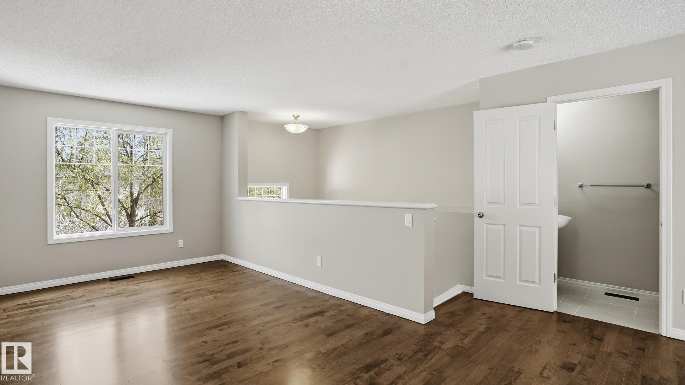 https://zimg.paragon.ice.com/ParagonImages/Property/PM/RAE/225401119/8/0/0/04493be63290f70e740c36b4eb9905fd/1/23b51f55447c070446b92d1c4f099c4c/225401119-bb300757-058e-4e74-a5bd-7436eb4c2c3e.JPG