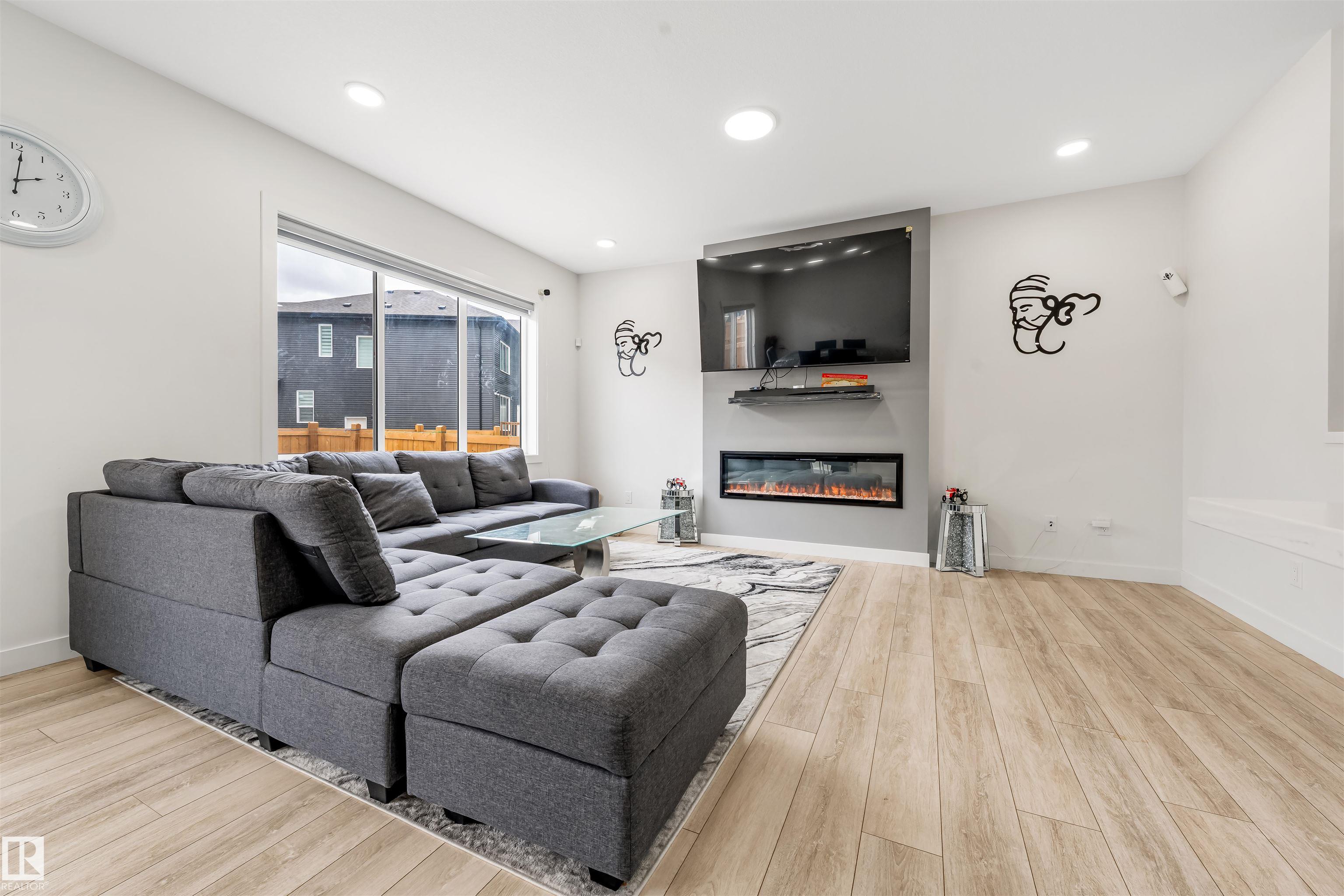 Photo 17 at 2629 15a Avenue NW, Laurel, Edmonton