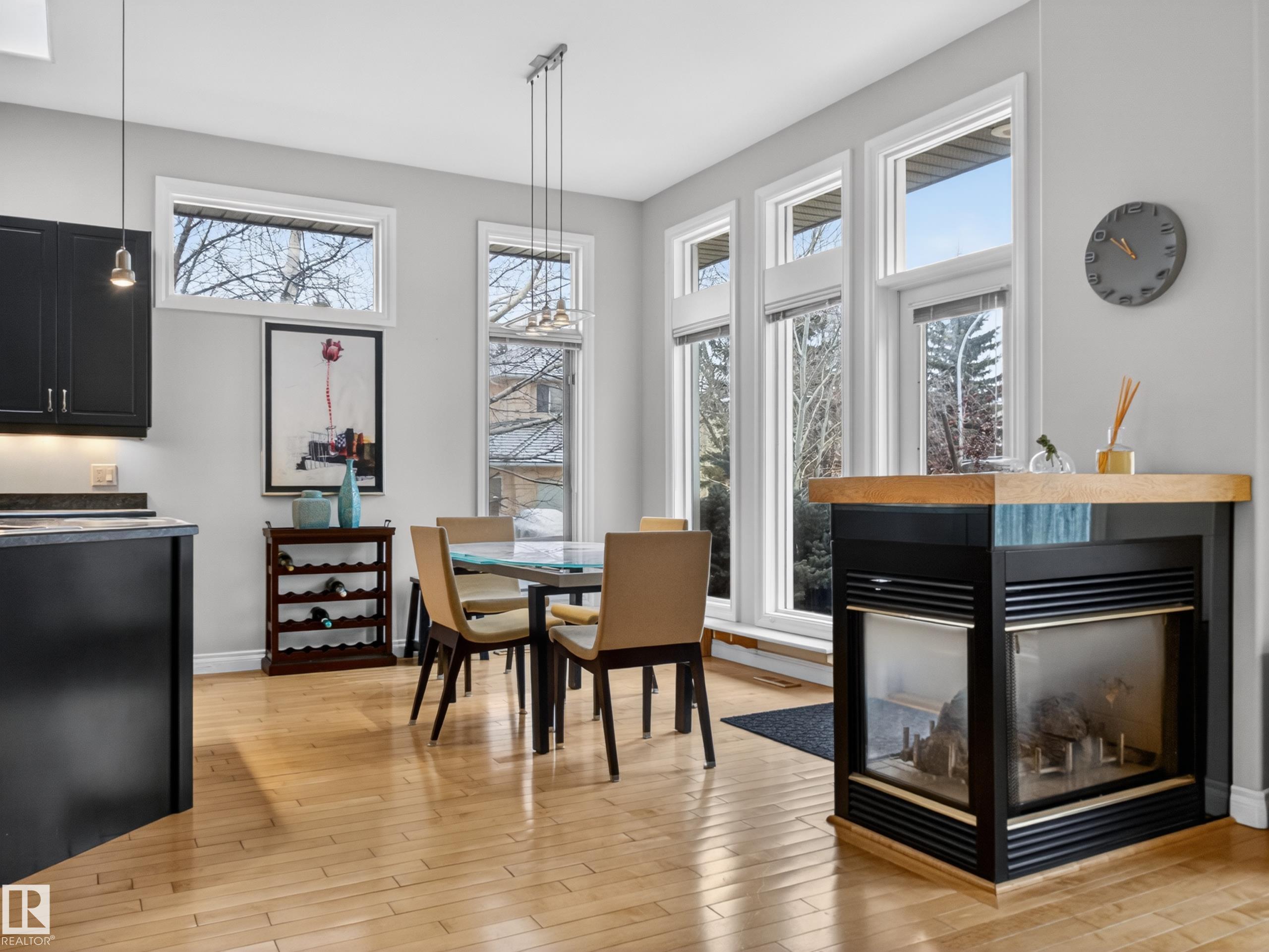 https://zimg.paragon.ice.com/ParagonImages/Property/PM/RAE/225401134/16/0/0/a97e23d376925e42f7d5ecee6340bd7c/1/fadedb2aa5ce55db667bb08e76b5de62/225401134-58c21952-10dc-4b0b-9cc1-046ef0d92cd1.JPG