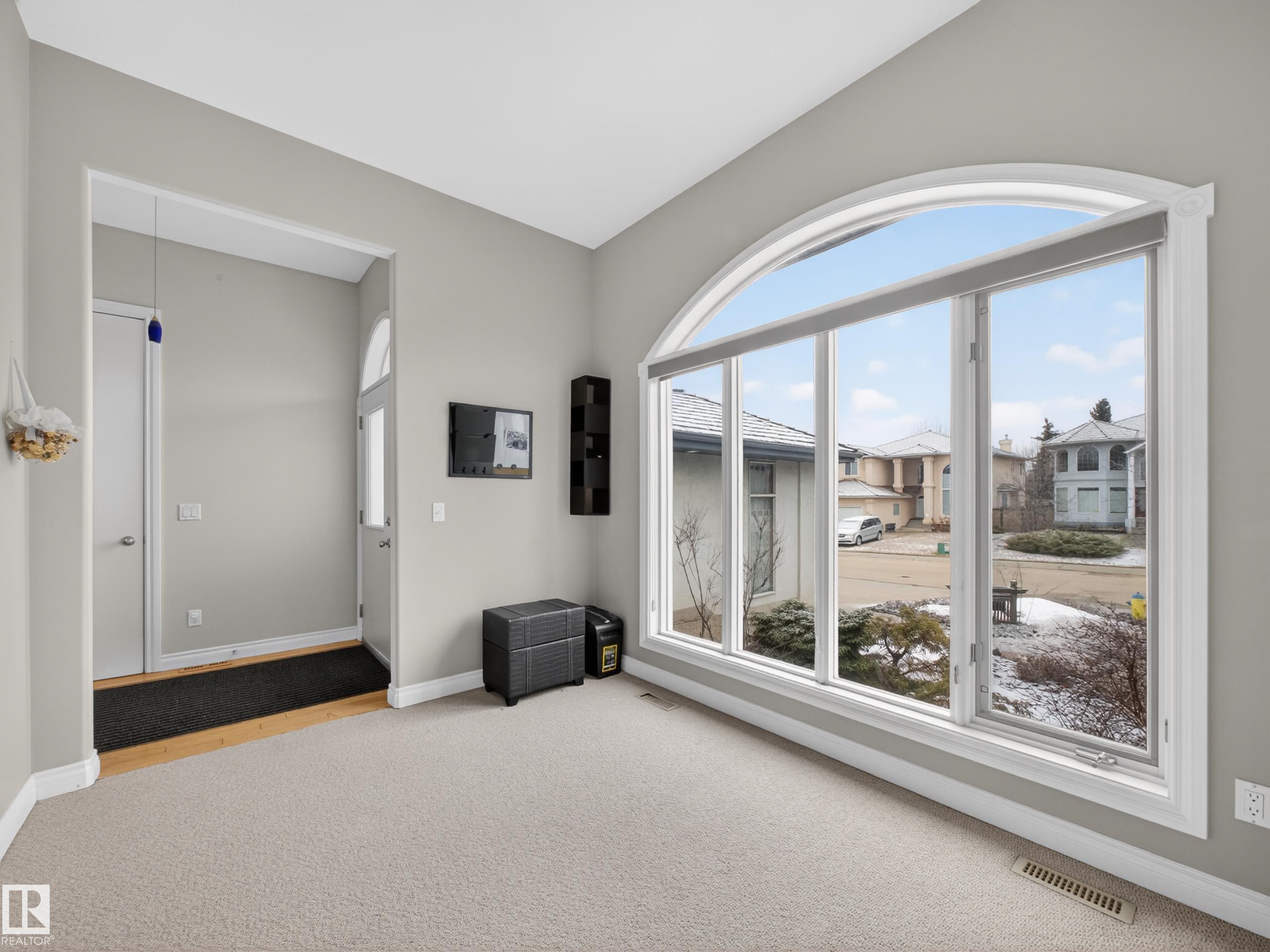 Picture for 569 BUTTERWORTH WY NW