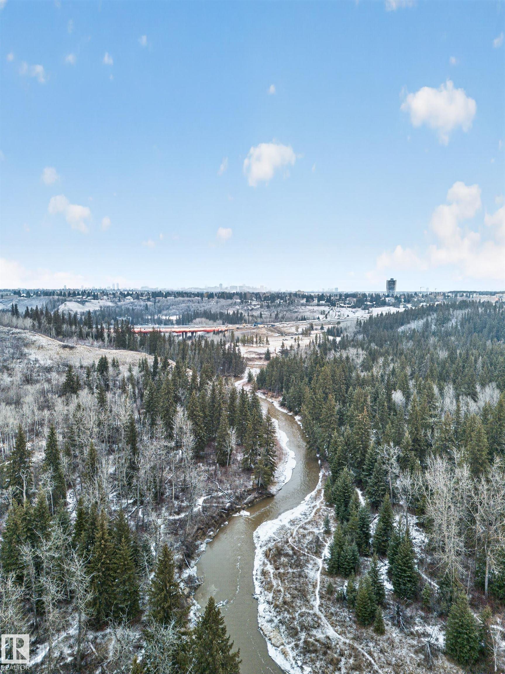 https://zimg.paragon.ice.com/ParagonImages/Property/PM/RAE/225401134/57/0/0/f5e3d369f8319946b0c97b10e81576f7/1/fadedb2aa5ce55db667bb08e76b5de62/225401134-8cd7f25a-6e5e-4c84-ba56-06190e4e2cf5.JPG