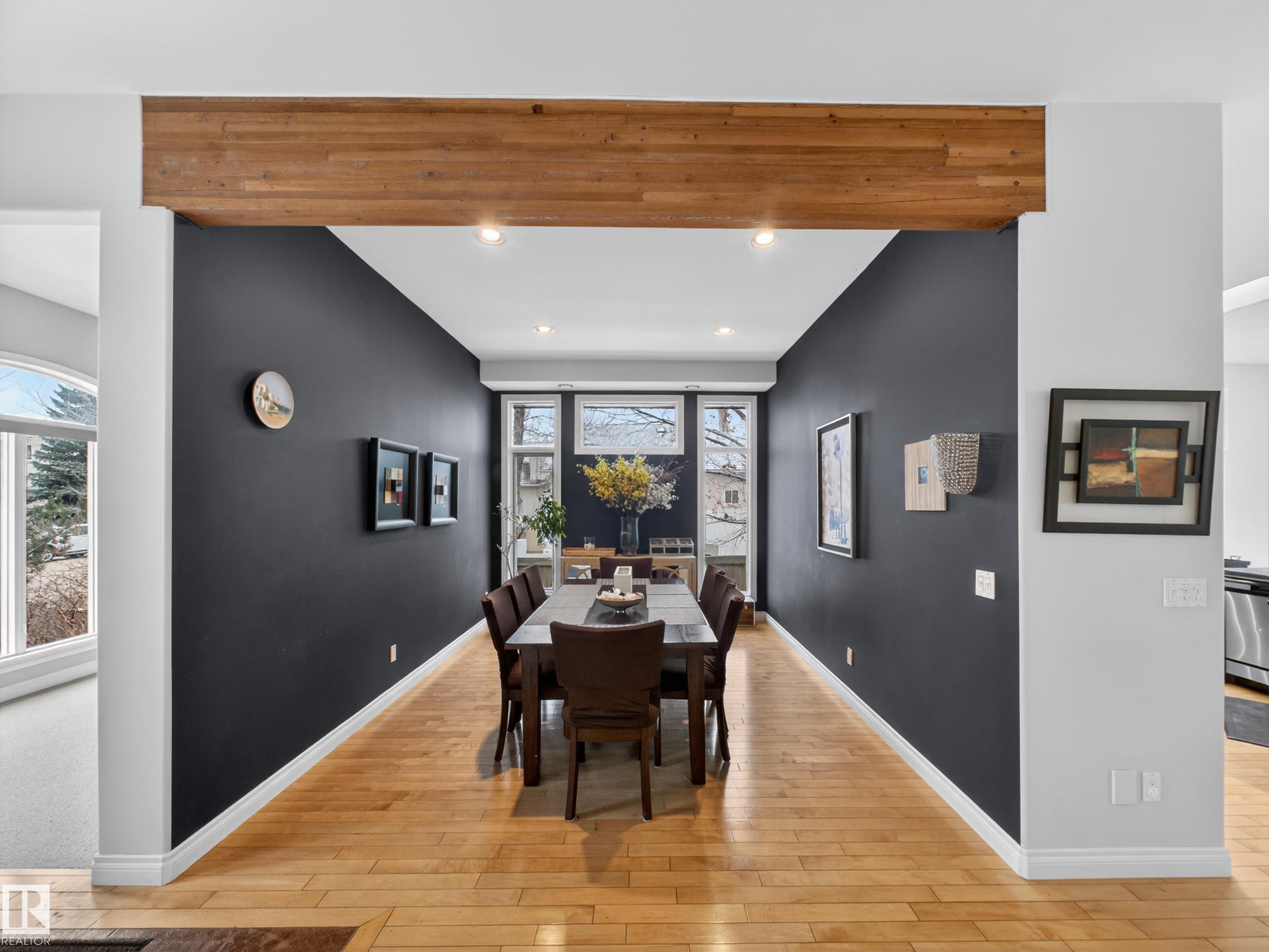 https://zimg.paragon.ice.com/ParagonImages/Property/PM/RAE/225401134/6/0/0/00e5dd015c2bcba351310e6ac0fd1956/1/fadedb2aa5ce55db667bb08e76b5de62/225401134-e3ca1993-c246-4801-a3bc-58ea83827fad.JPG