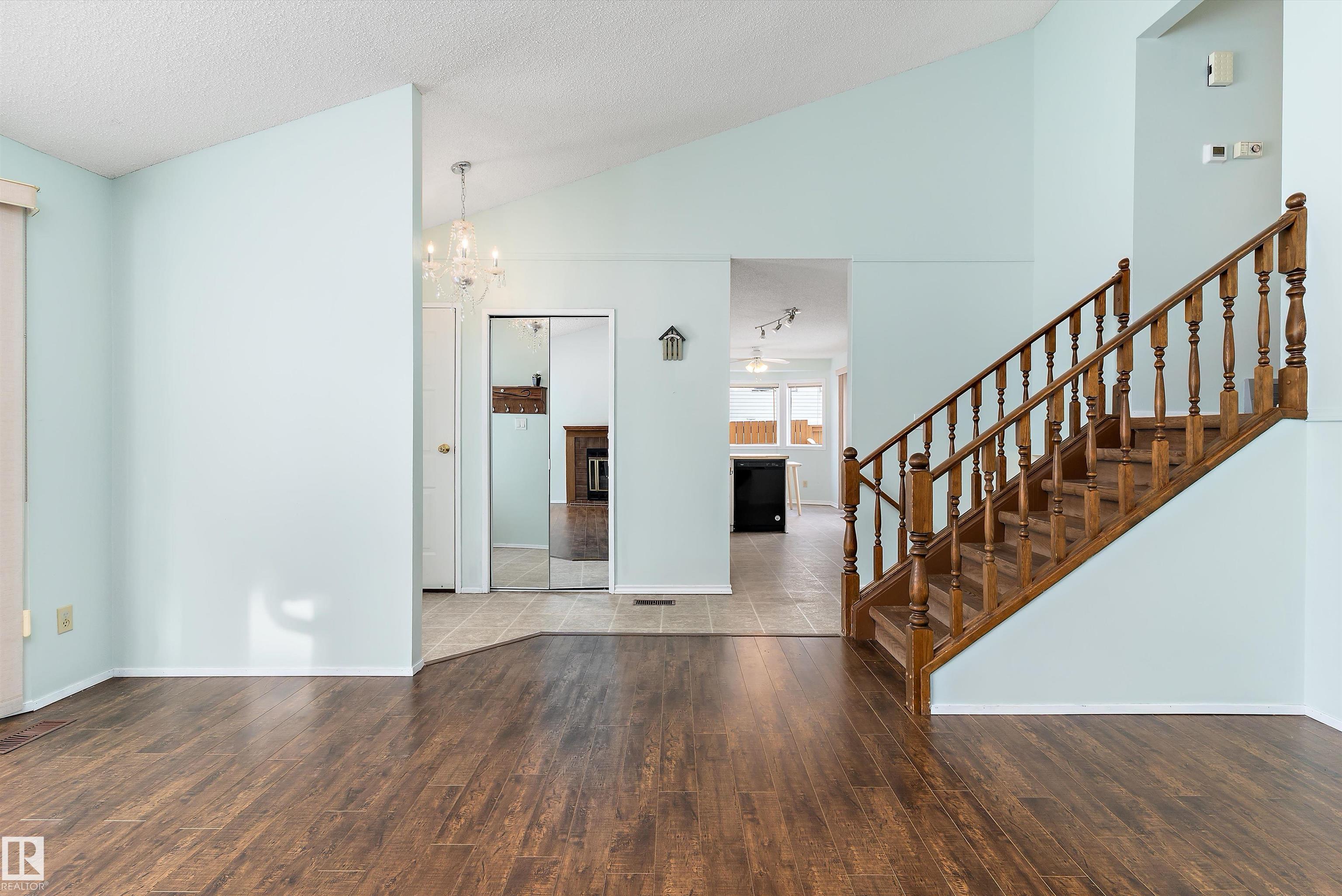 Photo 9 at 1511 104 Street NW, Bearspaw, Edmonton