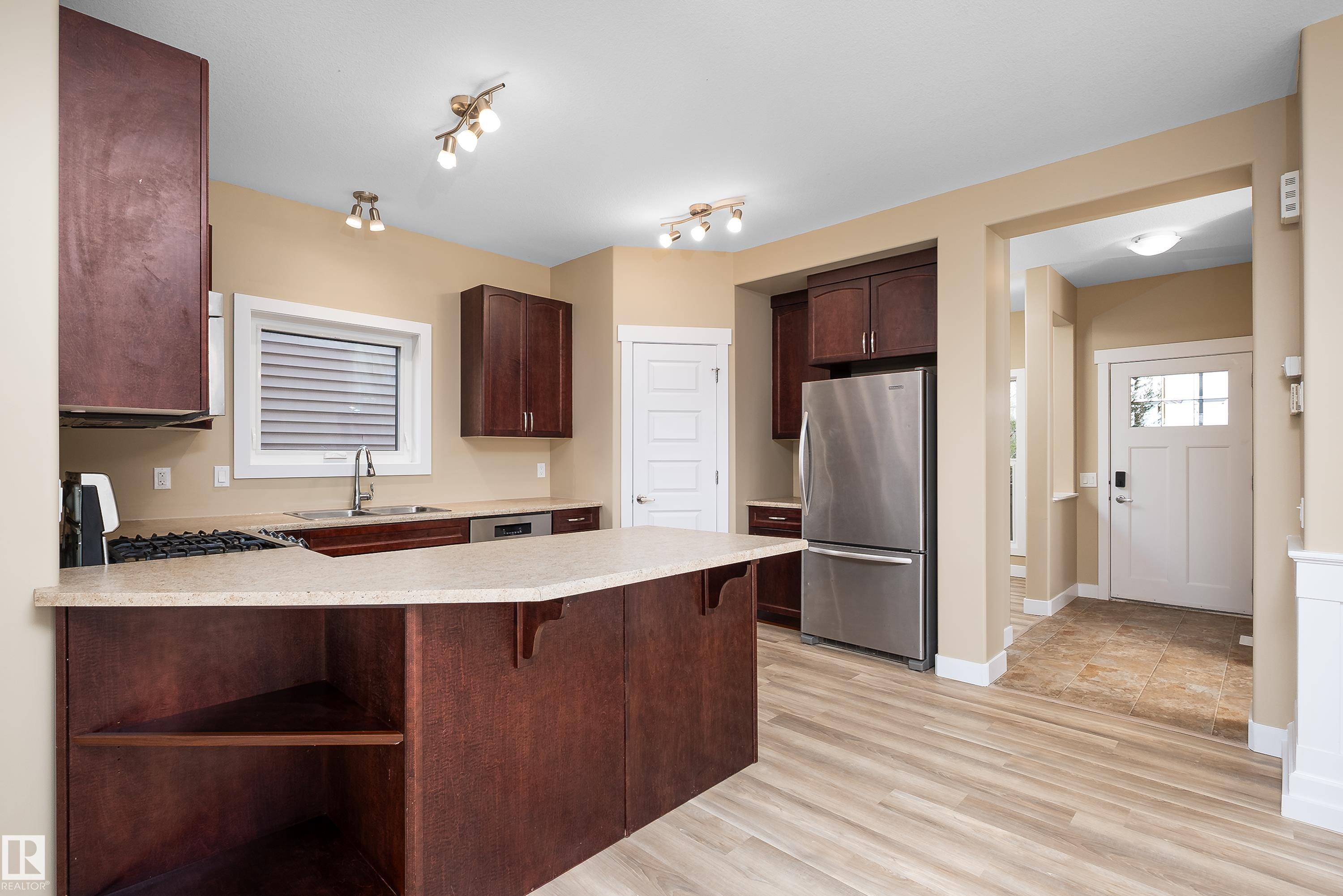 Photo 9 at 3420 Cutler Crescent SW, Chappelle Area, Edmonton
