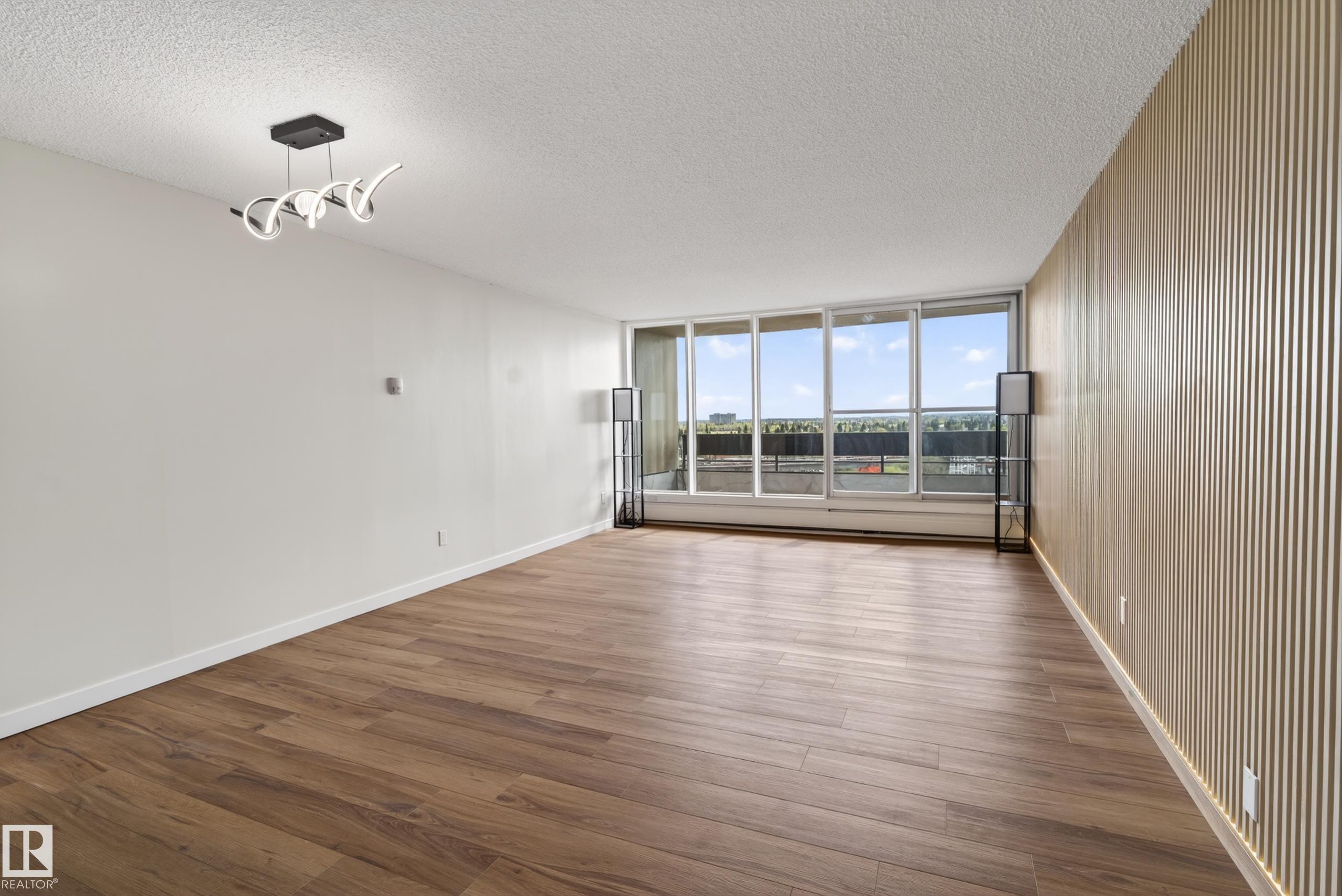 Photo 8 at 90 - 8745 165 Street NW, West Meadowlark Park, Edmonton
