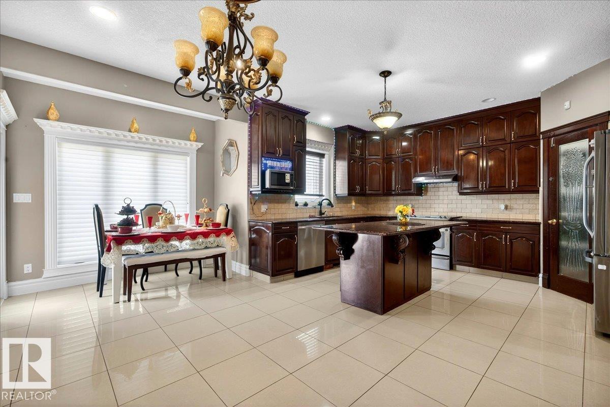 Photo 14 at 17419 110 Street NW, Chambery, Edmonton