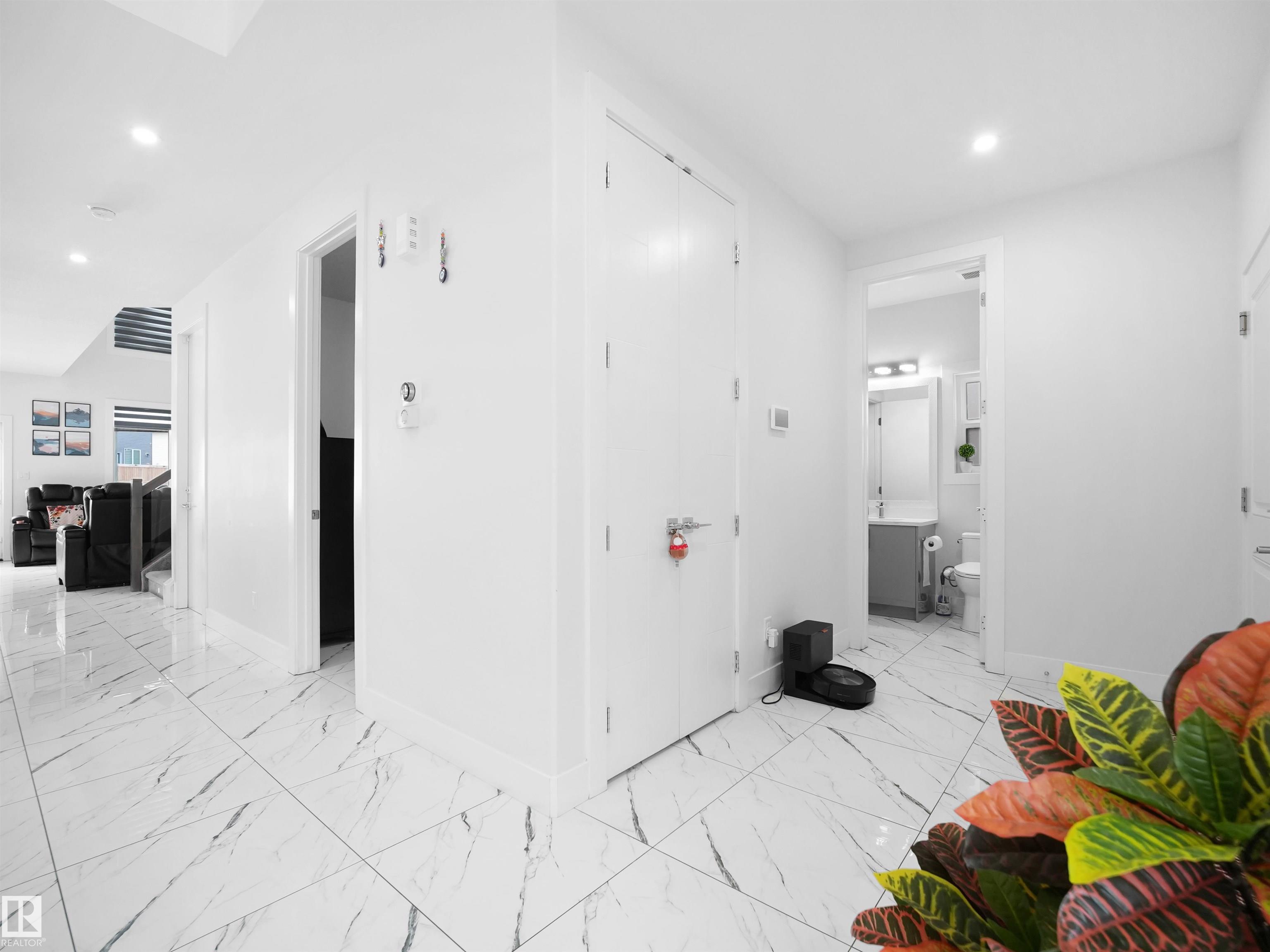 Photo 16 at 1208 25 Street NW, Laurel, Edmonton
