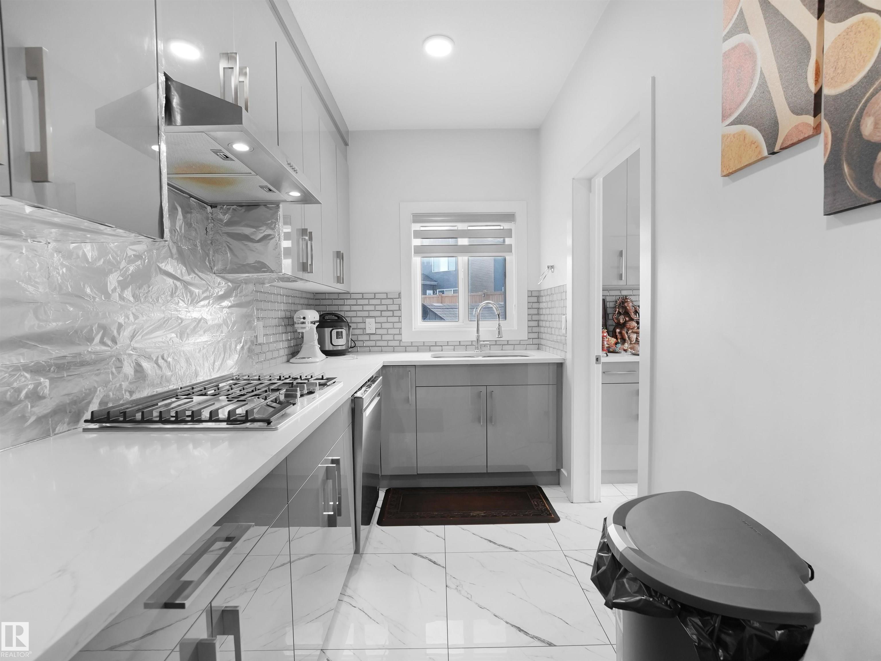 Photo 33 at 1208 25 Street NW, Laurel, Edmonton