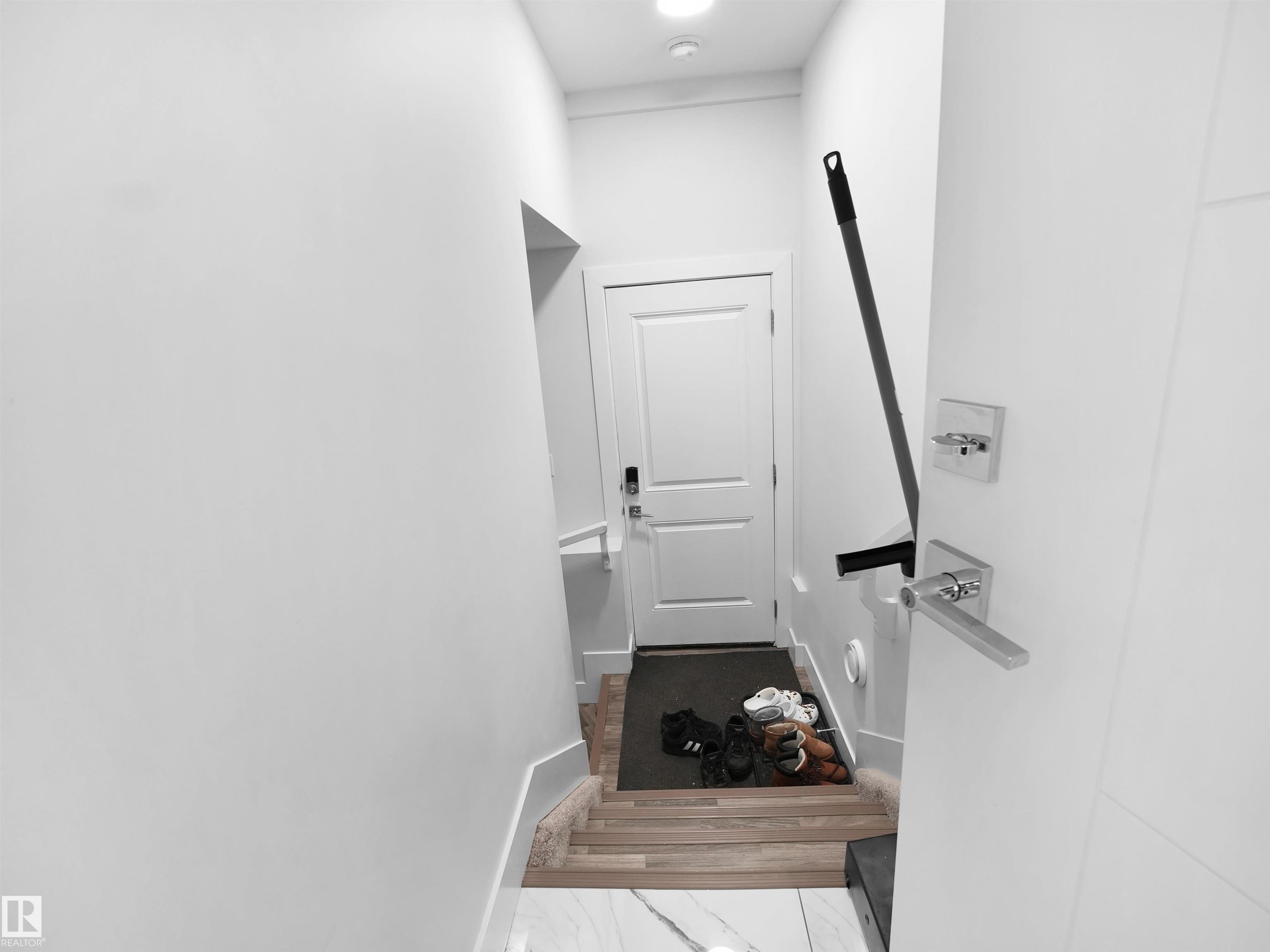 Photo 34 at 1208 25 Street NW, Laurel, Edmonton