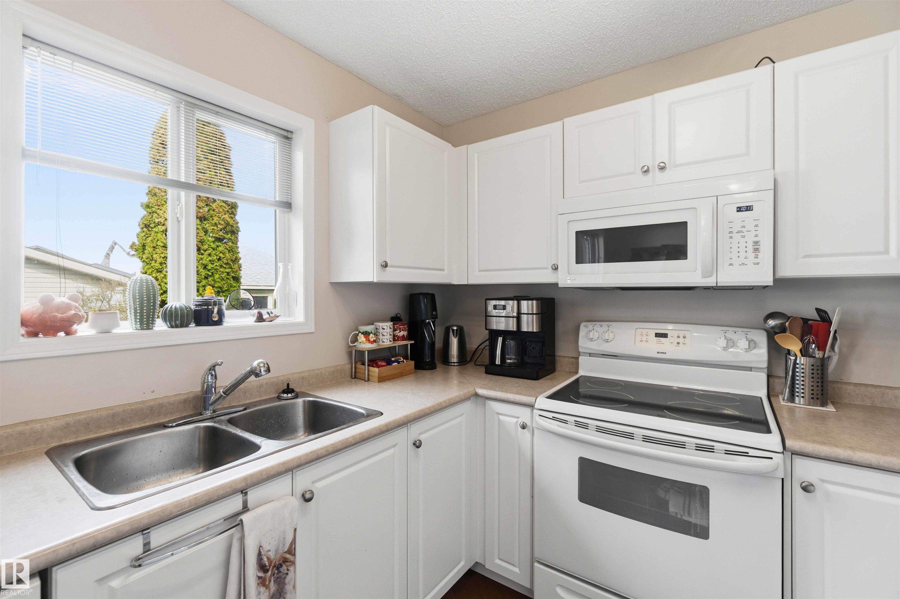 Photo 9 at 15044 132 Street NW, Cumberland, Edmonton