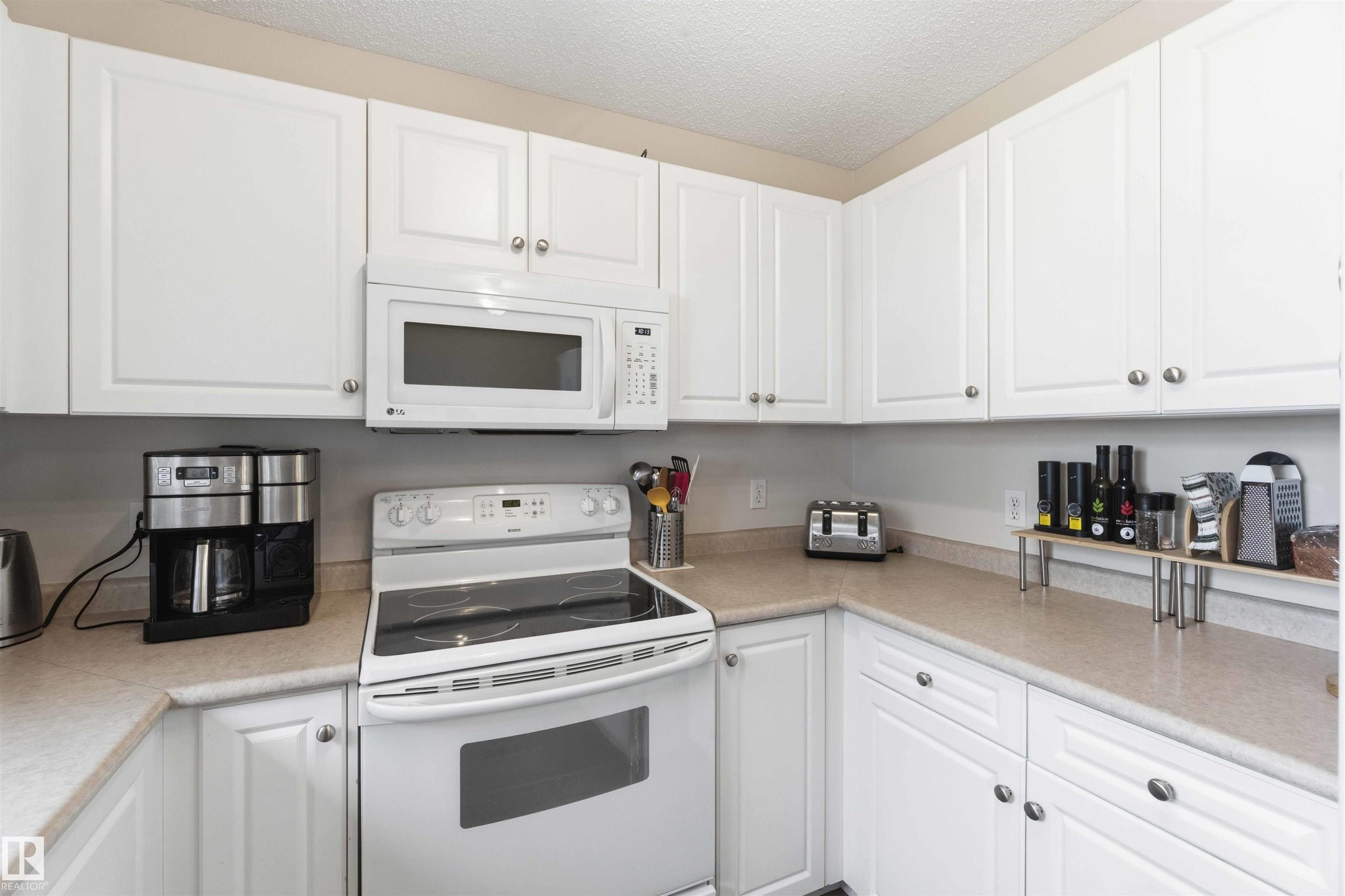 Photo 10 at 15044 132 Street NW, Cumberland, Edmonton