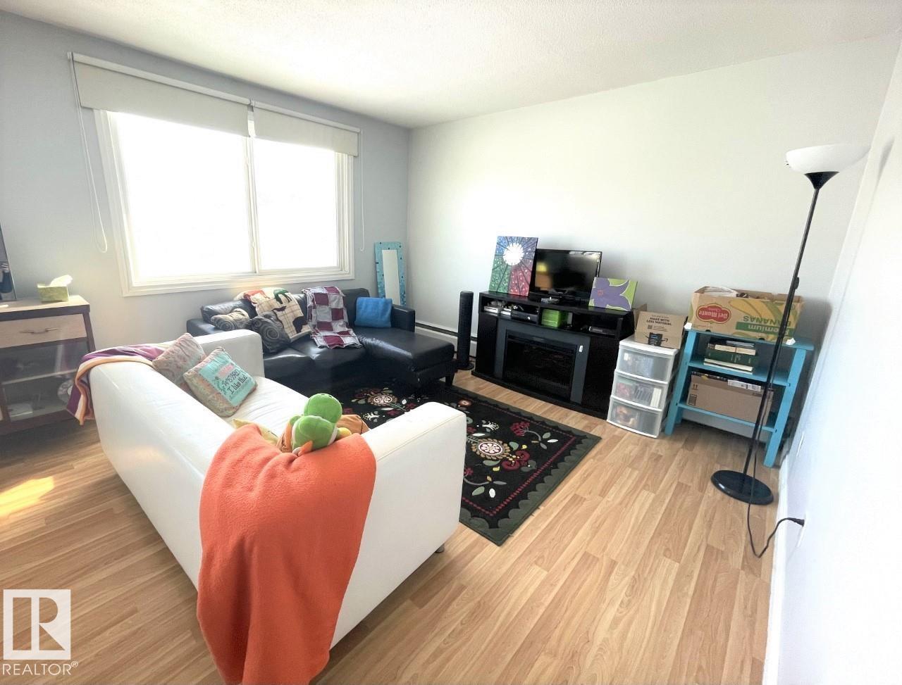 303 - 12223 82 Street NW, Elmwood Park, Edmonton