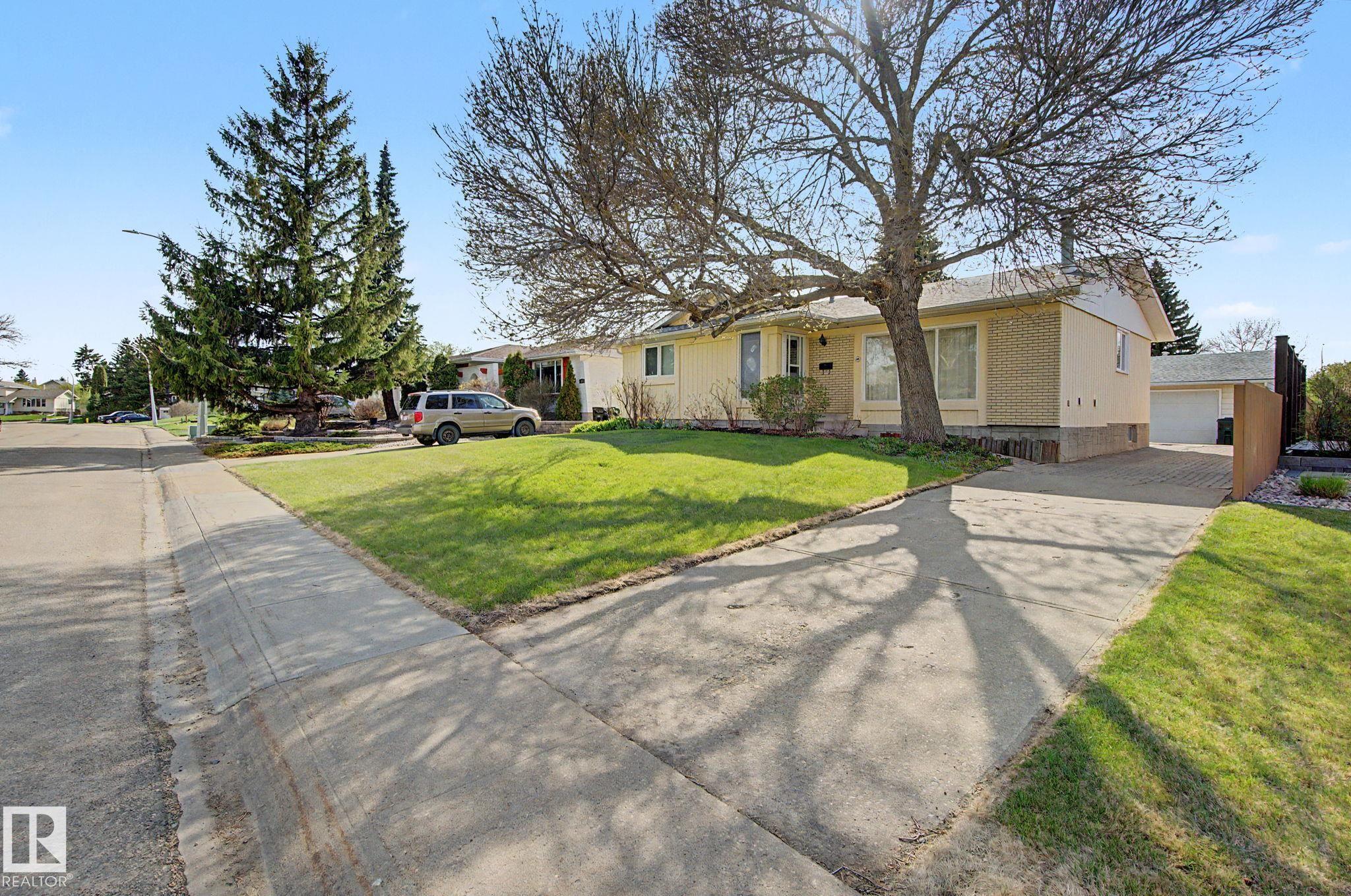 42 Hawkins Crescent, Westboro, Sherwood Park