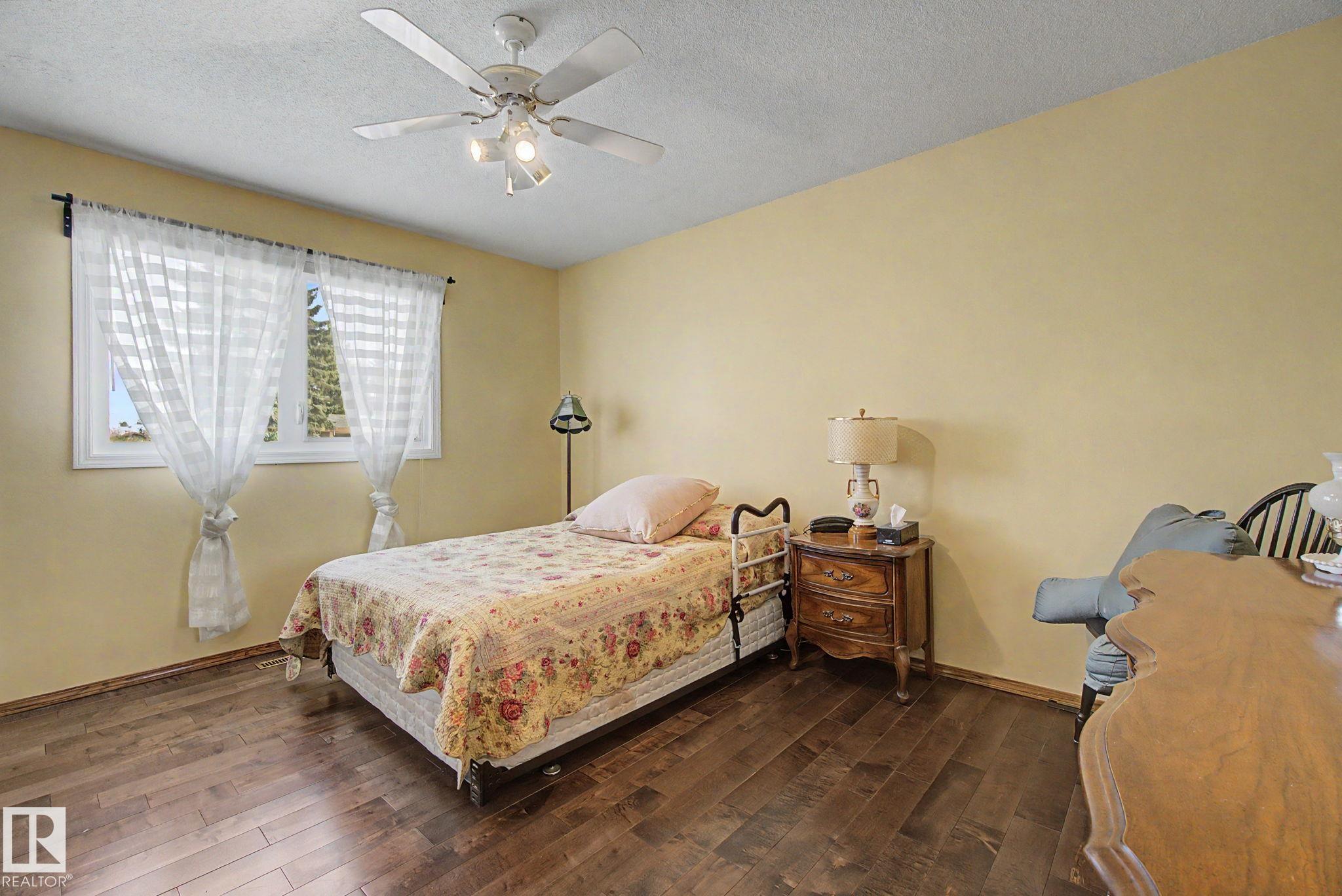 Photo 19 at 42 Hawkins Crescent, Westboro, Sherwood Park