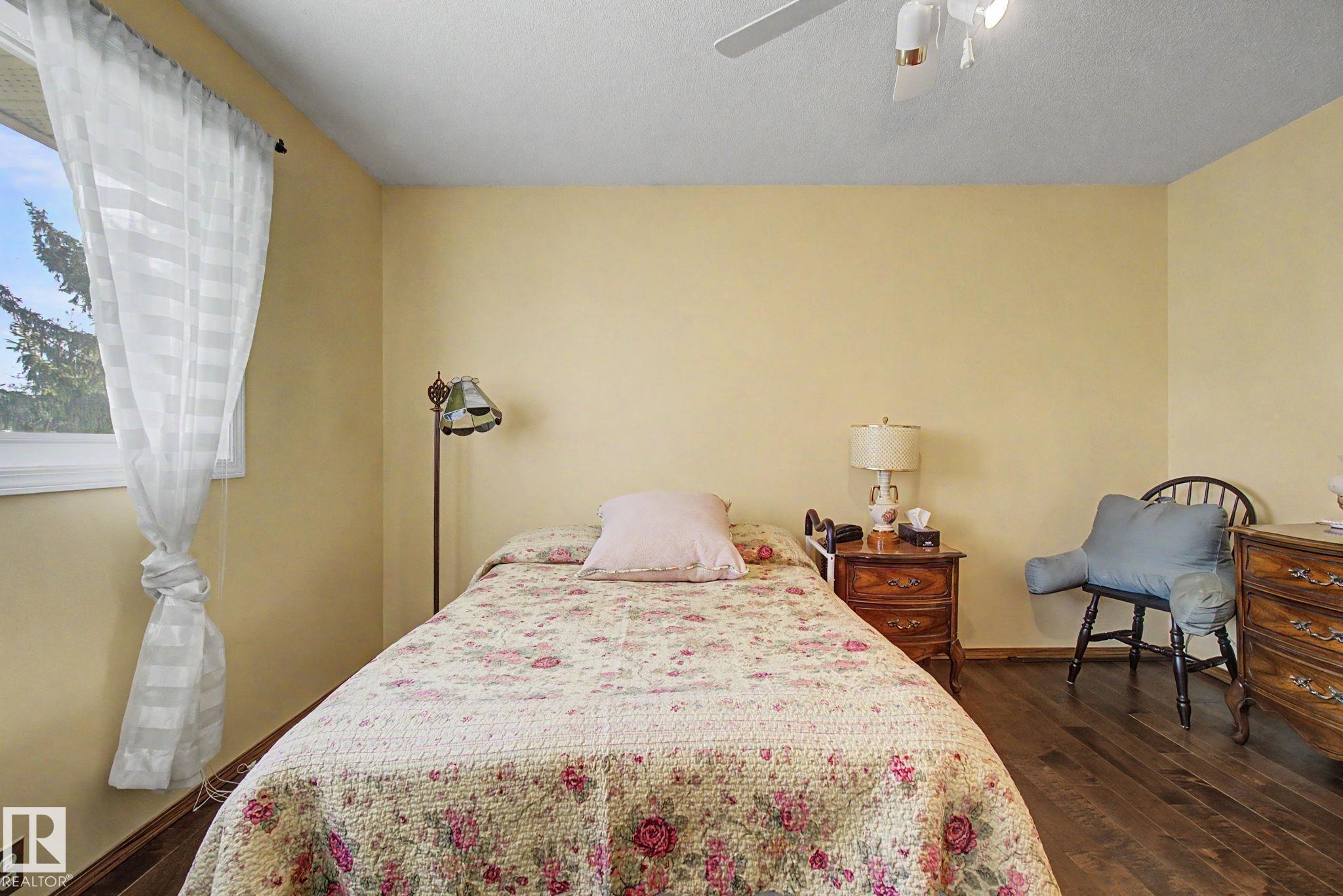 Photo 20 at 42 Hawkins Crescent, Westboro, Sherwood Park