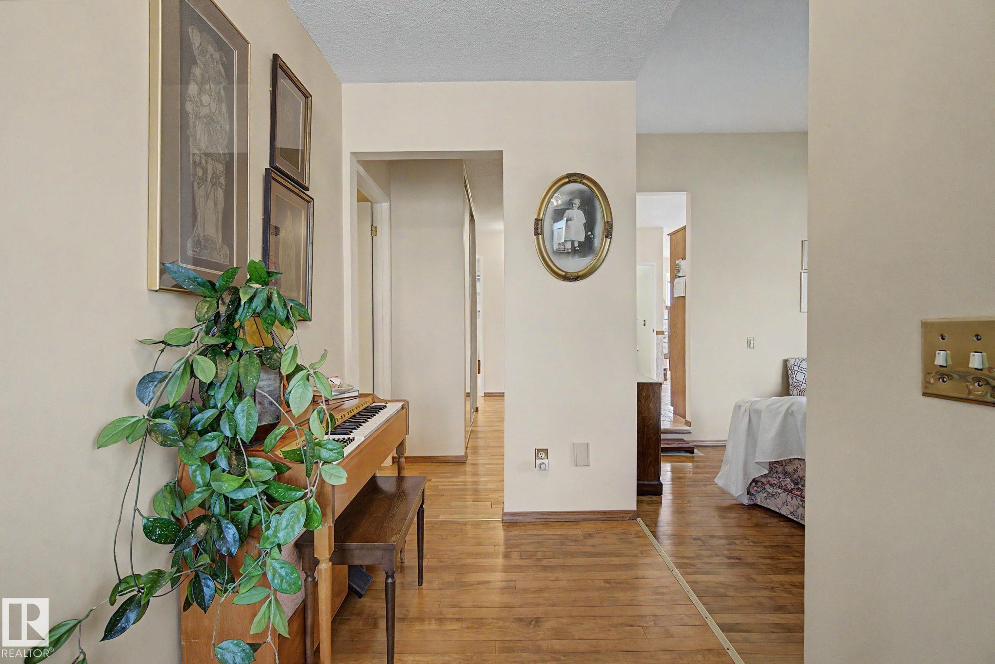 Photo 7 at 42 Hawkins Crescent, Westboro, Sherwood Park