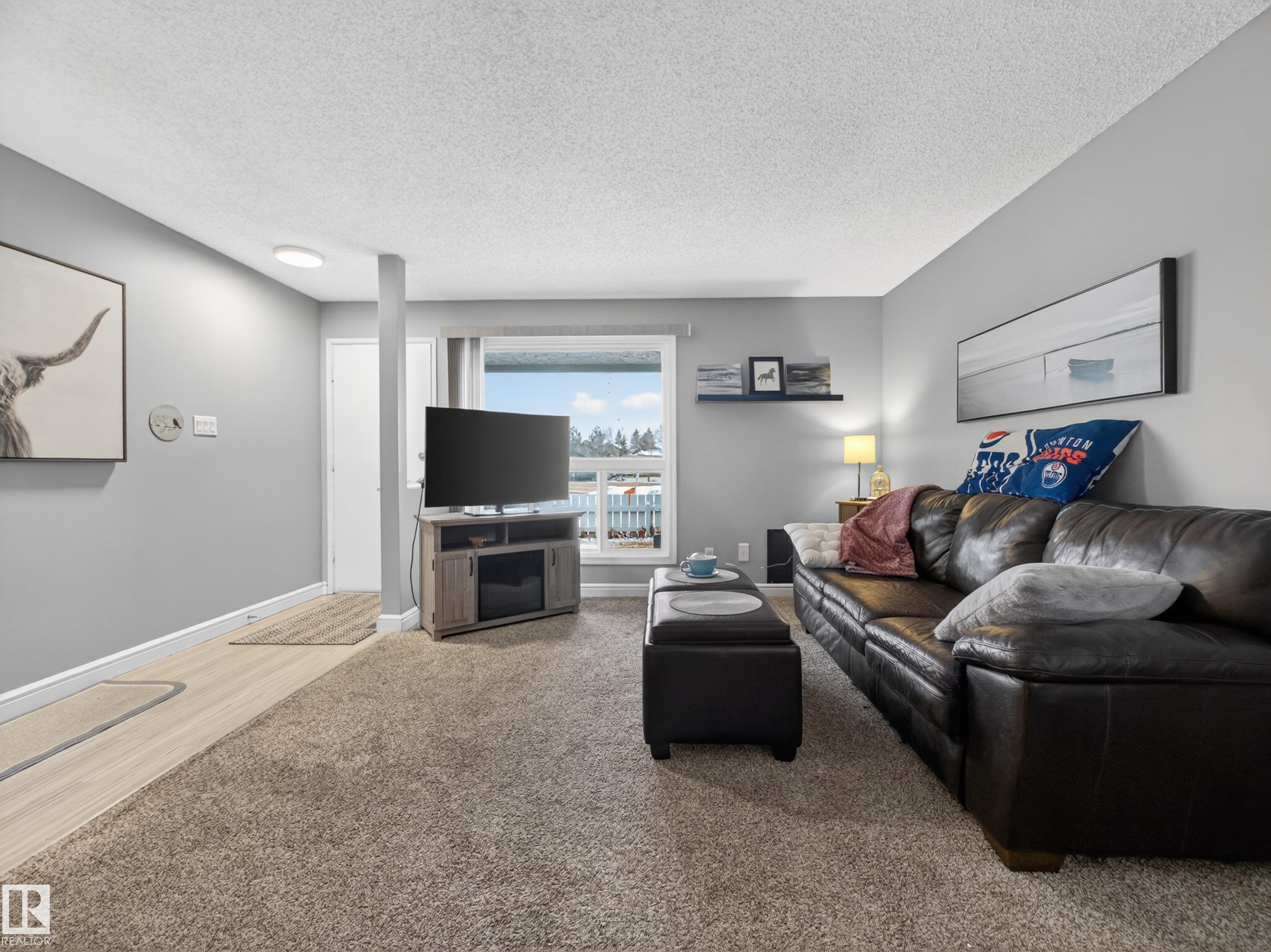https://zimg.paragon.ice.com/ParagonImages/Property/PM/RAE/225401174/12/0/0/daa19c0562911fb49cb6d8735eb3bef5/1/015e5952aeefcf4f4ba2a063d7ab8b26/225401174-65b696de-45dd-4e88-bea2-6f3f18d23609.JPG