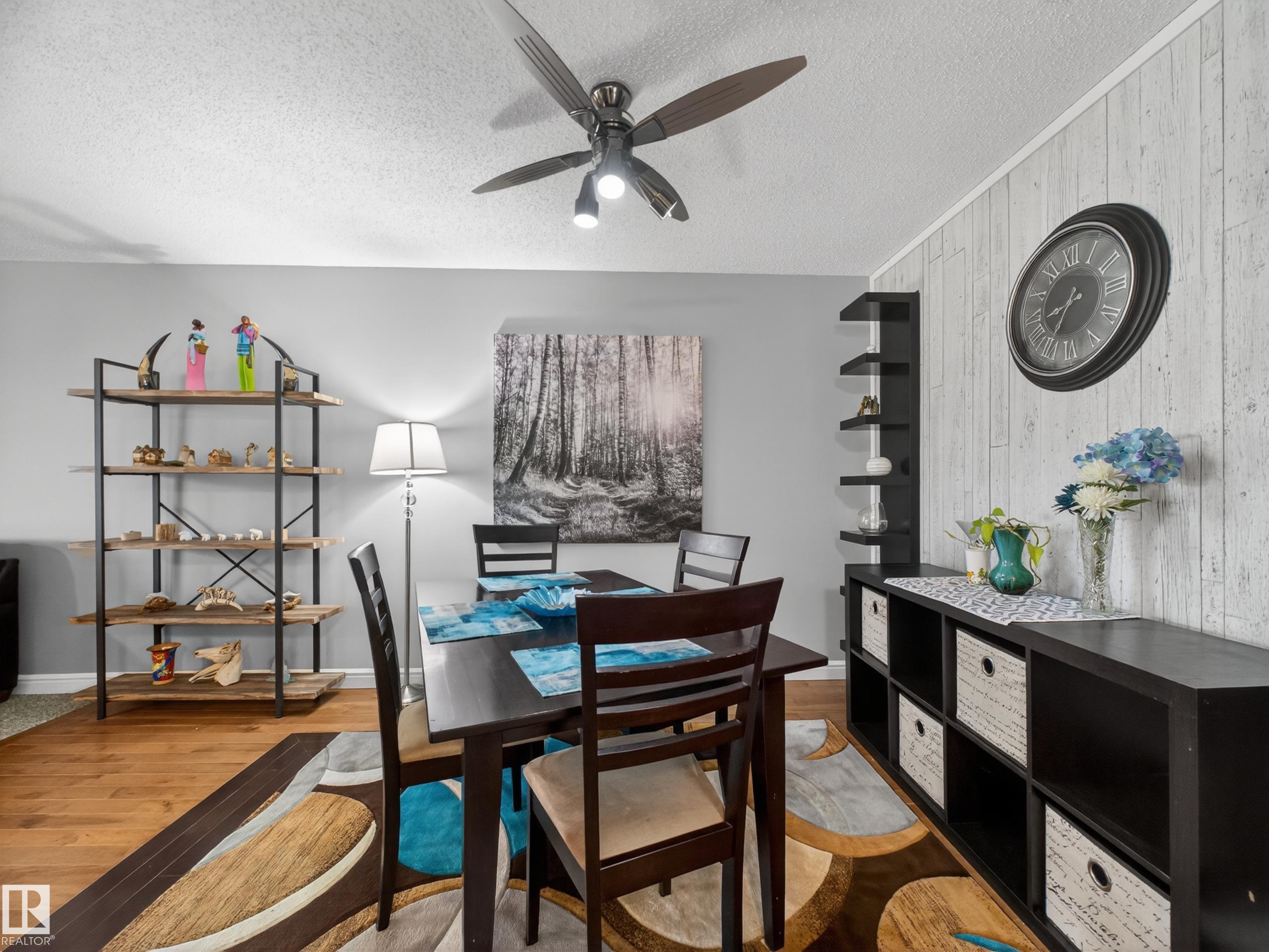 https://zimg.paragon.ice.com/ParagonImages/Property/PM/RAE/225401174/3/0/0/6ba6eae345d4e64133ee4157a2dcf25d/1/015e5952aeefcf4f4ba2a063d7ab8b26/225401174-6c6d1184-d0e8-4b6e-8be5-5d04331ce17e.JPG