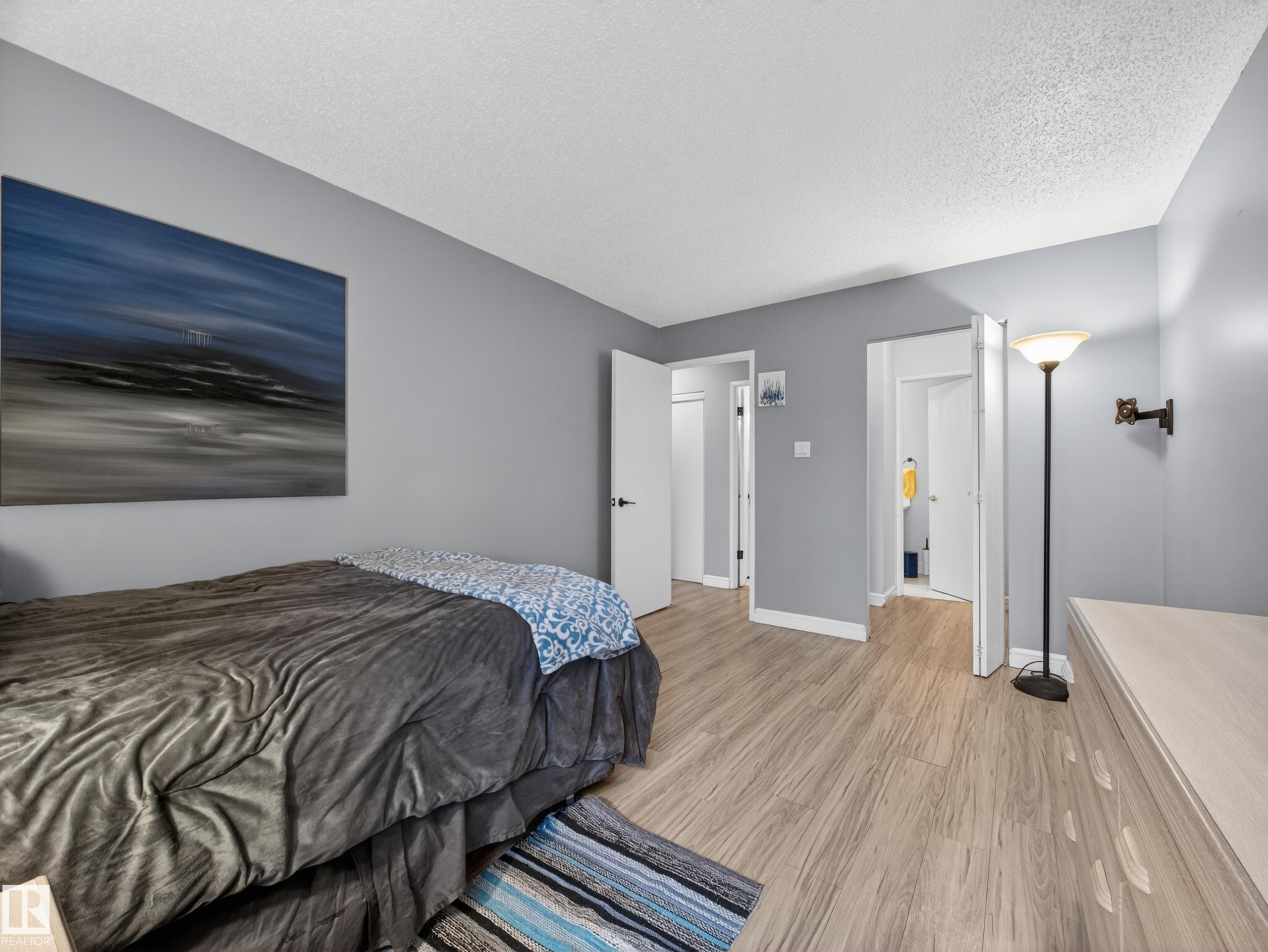 https://zimg.paragon.ice.com/ParagonImages/Property/PM/RAE/225401174/31/0/0/966723e28e2d8f2a6624b614ddf09db3/1/015e5952aeefcf4f4ba2a063d7ab8b26/225401174-4e766b43-796e-4bf9-8435-98b114937cda.JPG