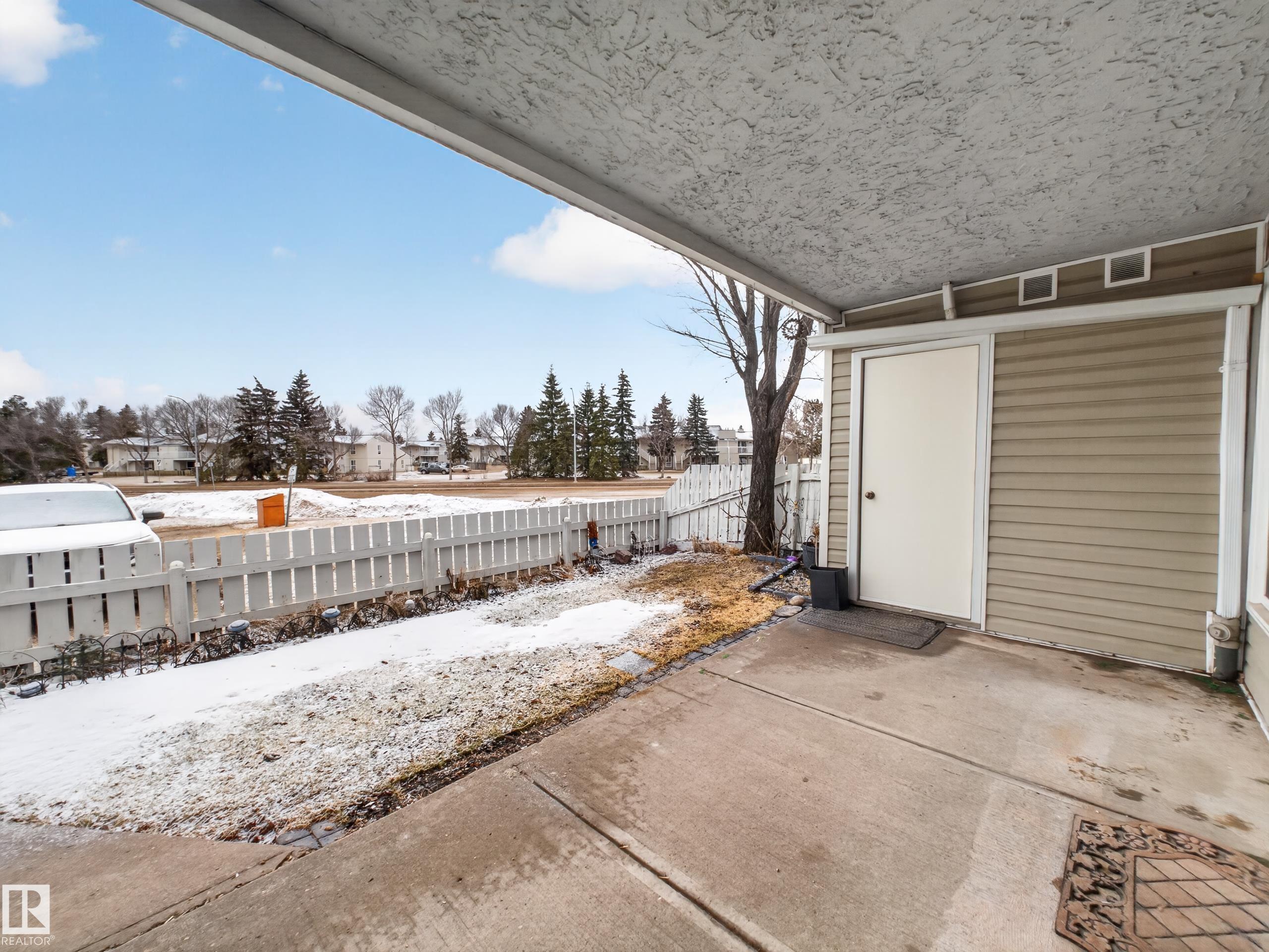 https://zimg.paragon.ice.com/ParagonImages/Property/PM/RAE/225401174/37/0/0/ca3497b5e2885a878076009af7fe4f81/1/015e5952aeefcf4f4ba2a063d7ab8b26/225401174-c86d2162-4c28-4d35-a3e7-c2326830dda1.JPG