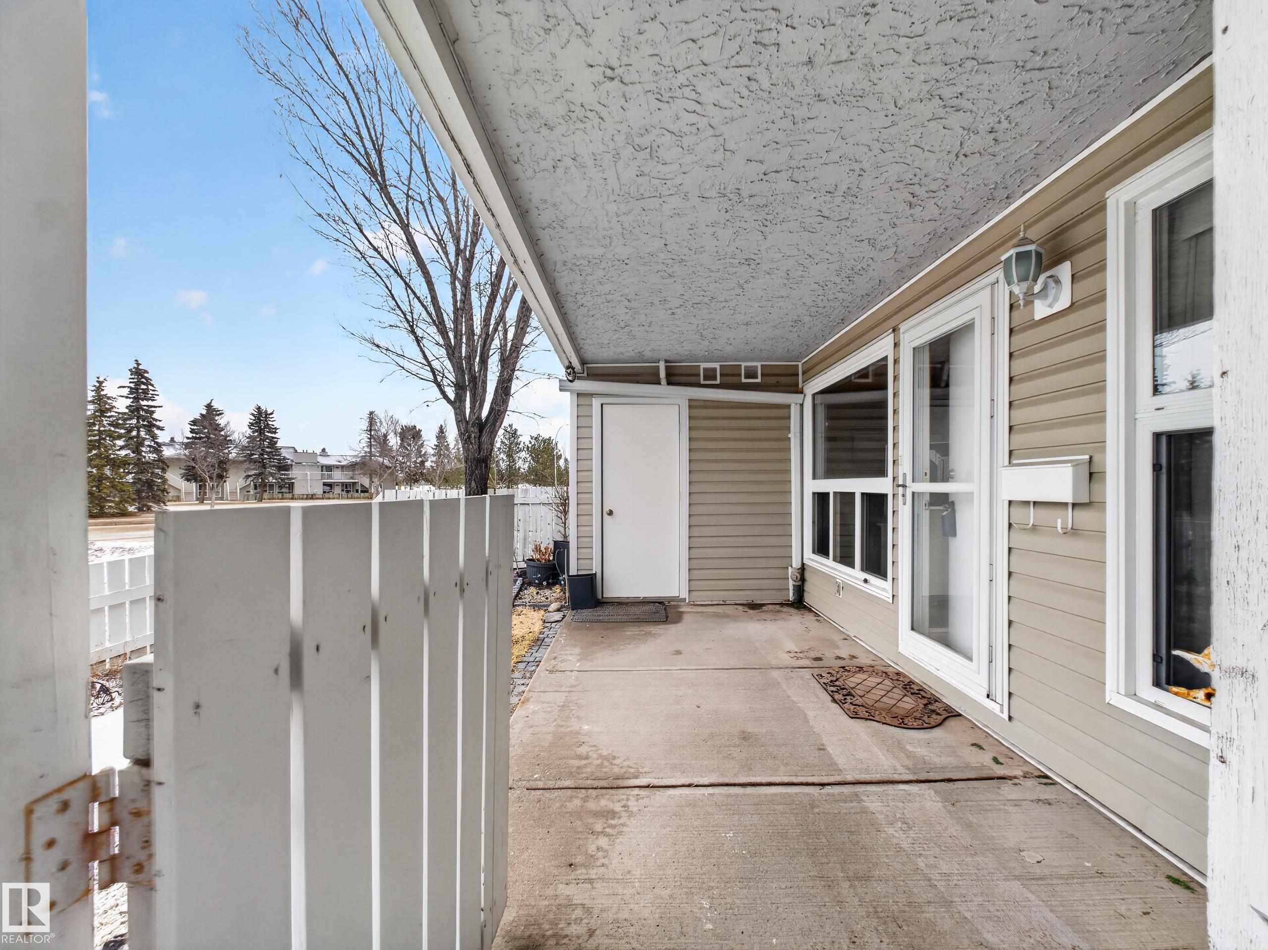 https://zimg.paragon.ice.com/ParagonImages/Property/PM/RAE/225401174/39/0/0/2daa19e2b9795d2d9ed80a79b972704a/1/015e5952aeefcf4f4ba2a063d7ab8b26/225401174-e2a0757f-5495-4be1-b05f-faf8254f979f.JPG