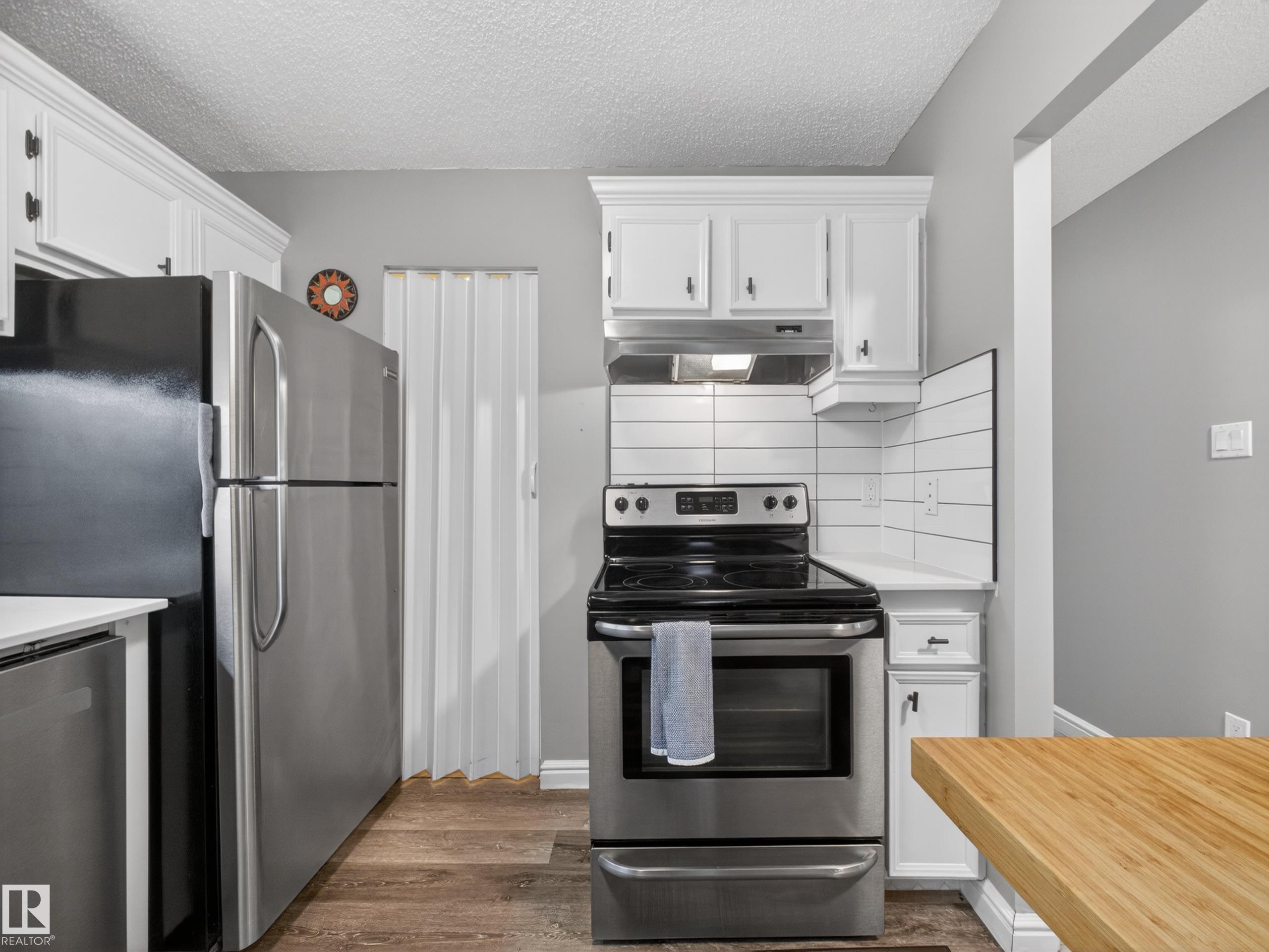 https://zimg.paragon.ice.com/ParagonImages/Property/PM/RAE/225401174/8/0/0/b1d8718bb5c31e2a4c8d63db5939cf80/1/015e5952aeefcf4f4ba2a063d7ab8b26/225401174-52aaae07-d6ea-4413-a084-ae2ab5c2993b.JPG