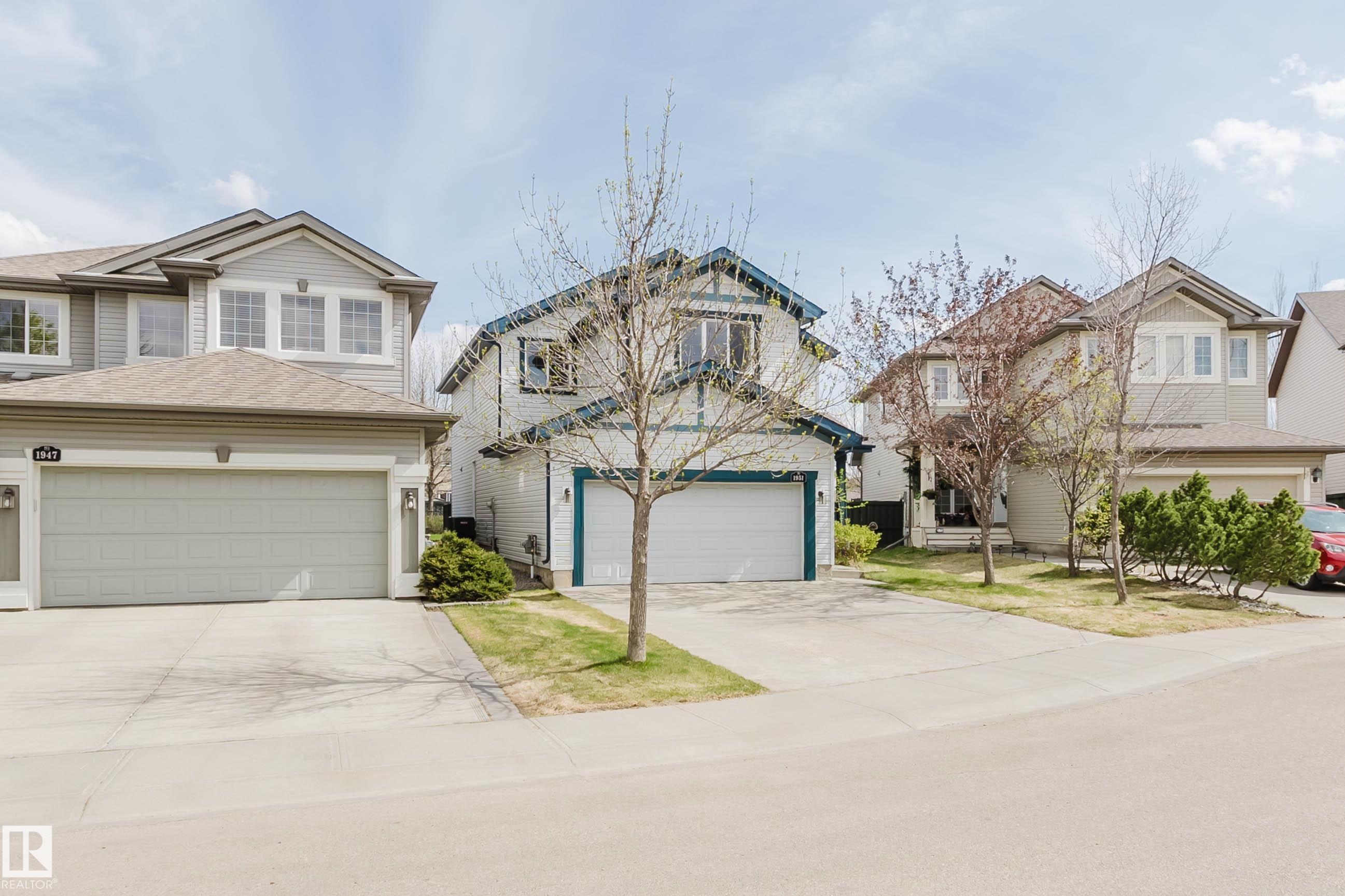 1951 120 Street SW, Rutherford, Edmonton