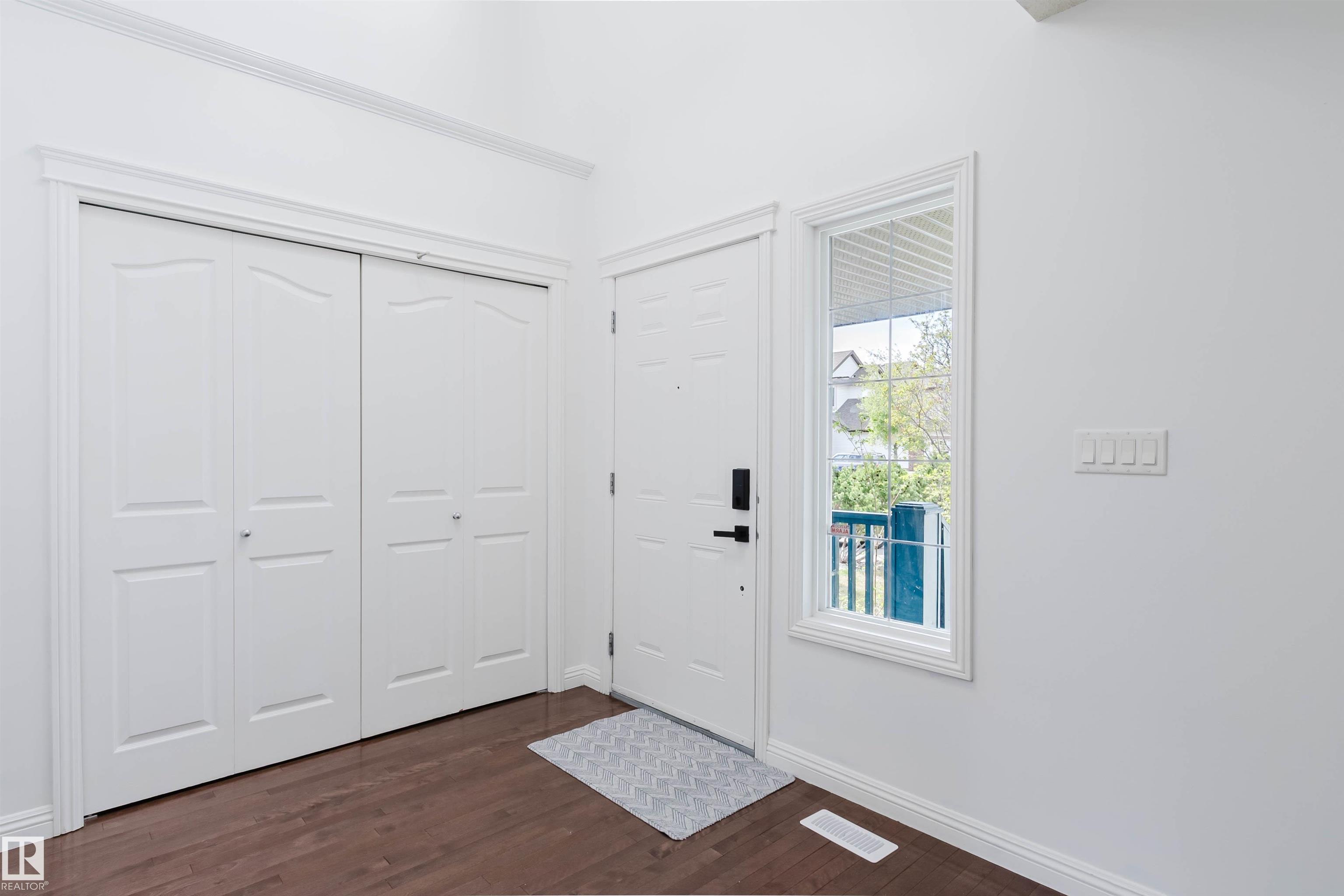 1951 120 Street SW, Rutherford, Edmonton