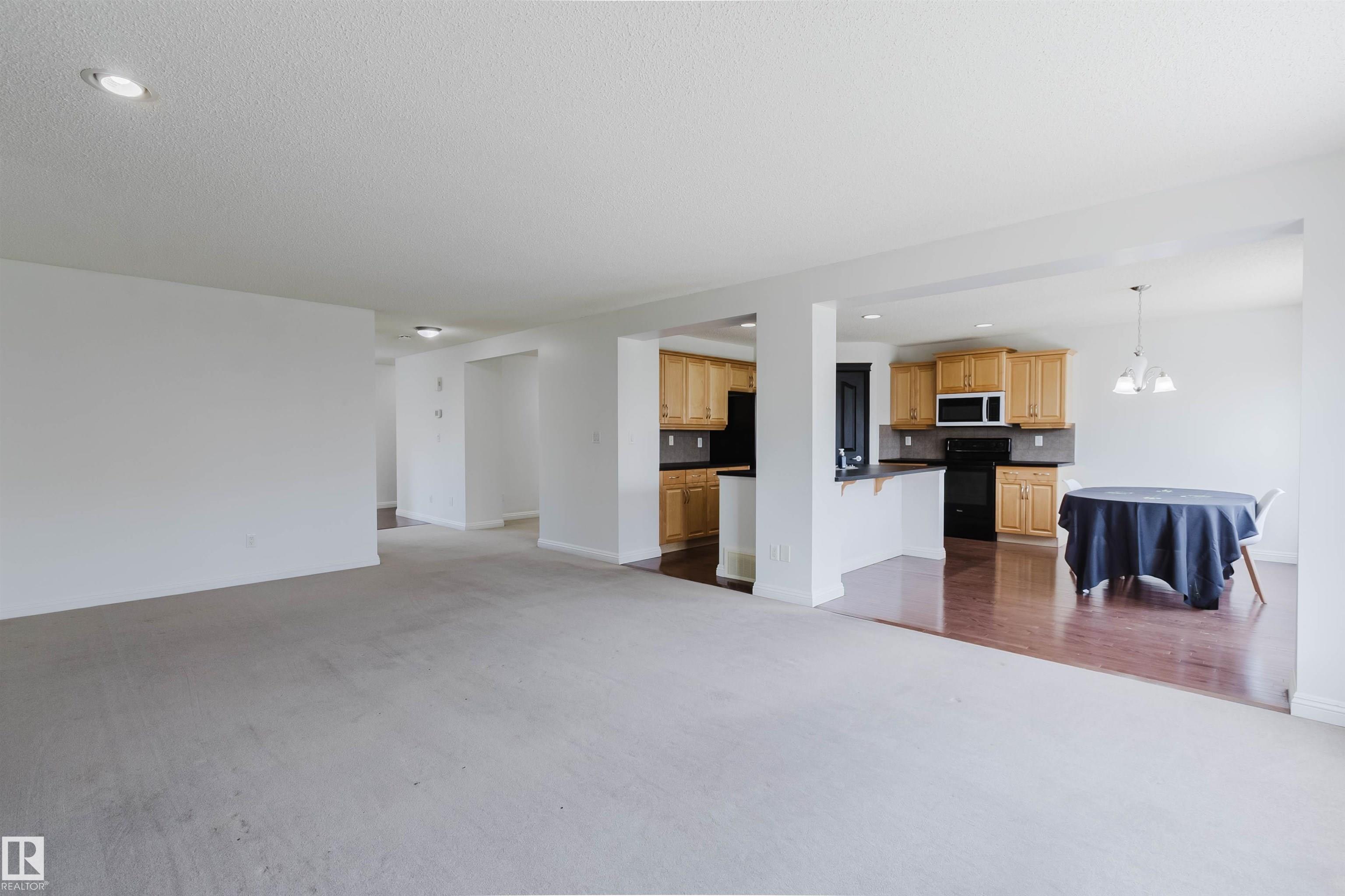 1951 120 Street SW, Rutherford, Edmonton