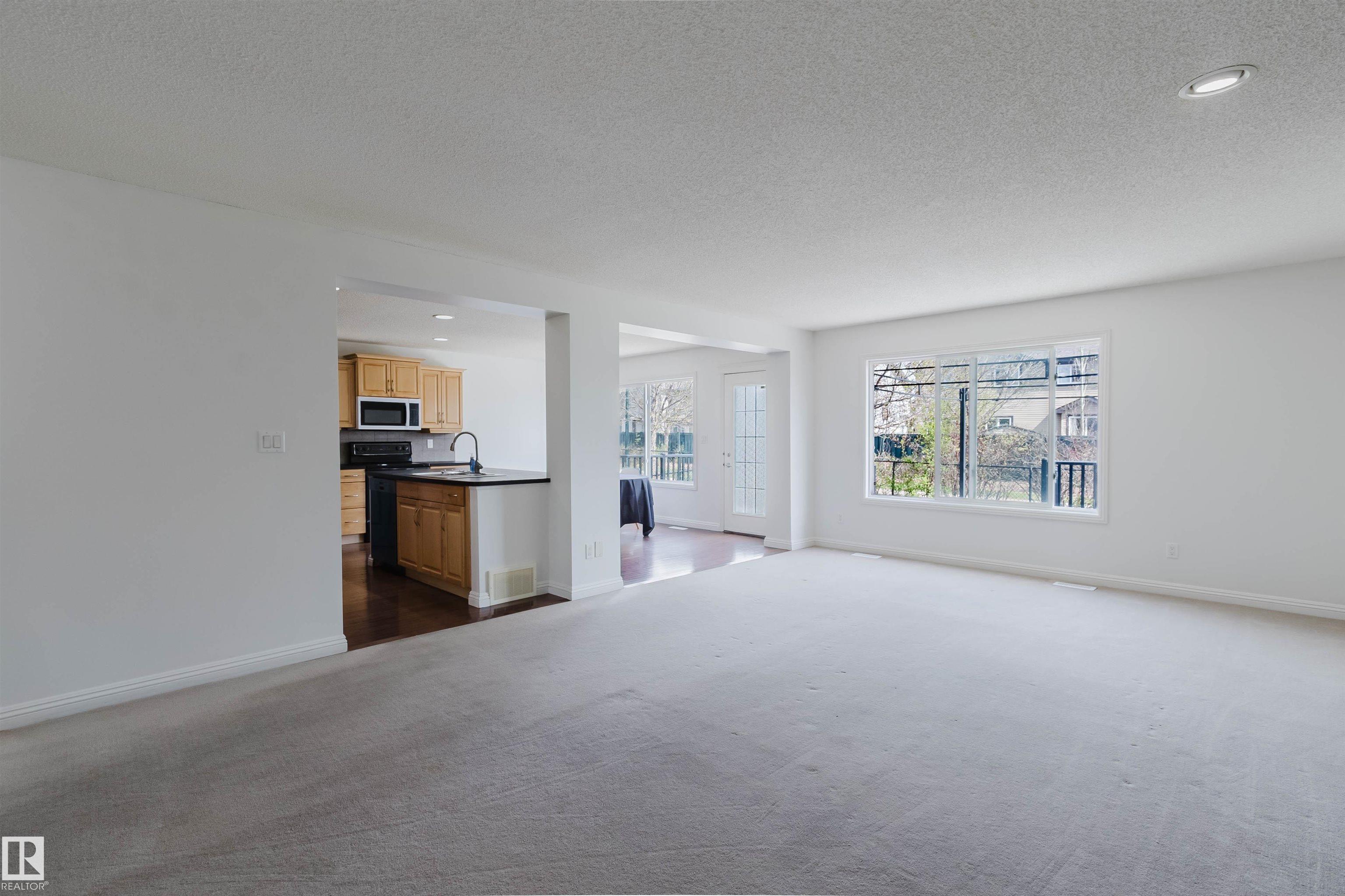 Photo 6 at 1951 120 Street SW, Rutherford, Edmonton