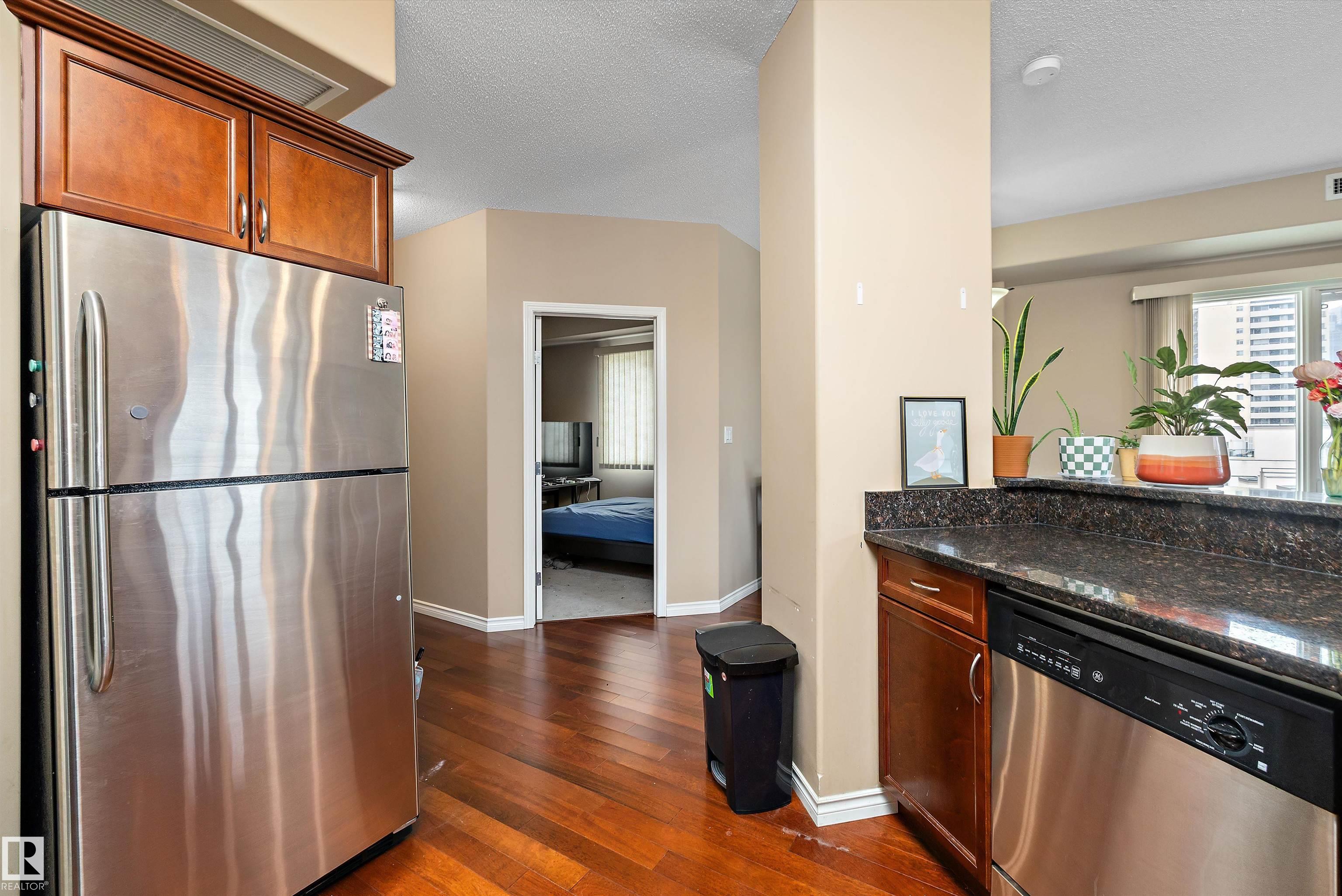 Photo 7 at 904 - 9707 106 Street NW, Downtown, Edmonton