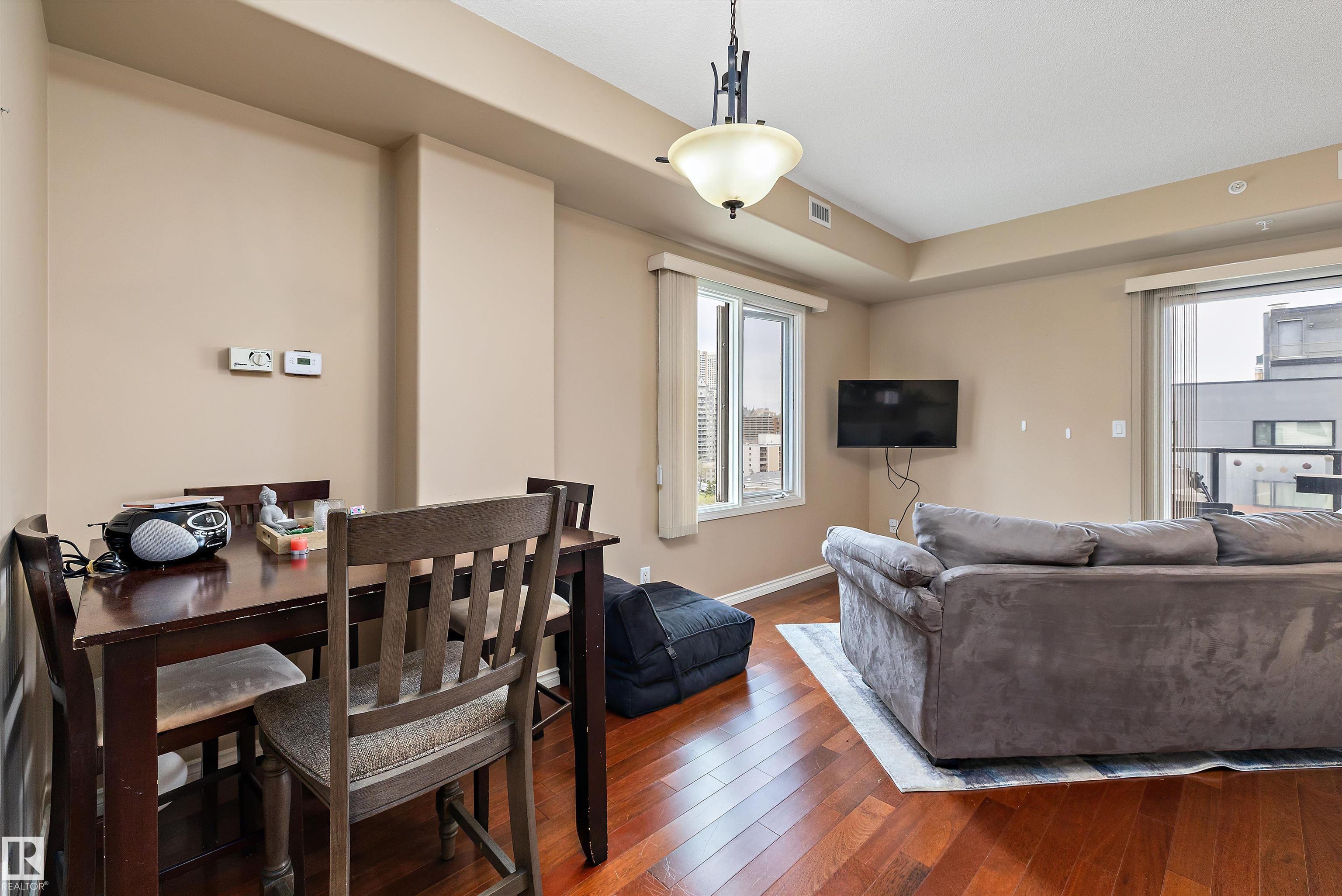 Photo 8 at 904 - 9707 106 Street NW, Downtown, Edmonton