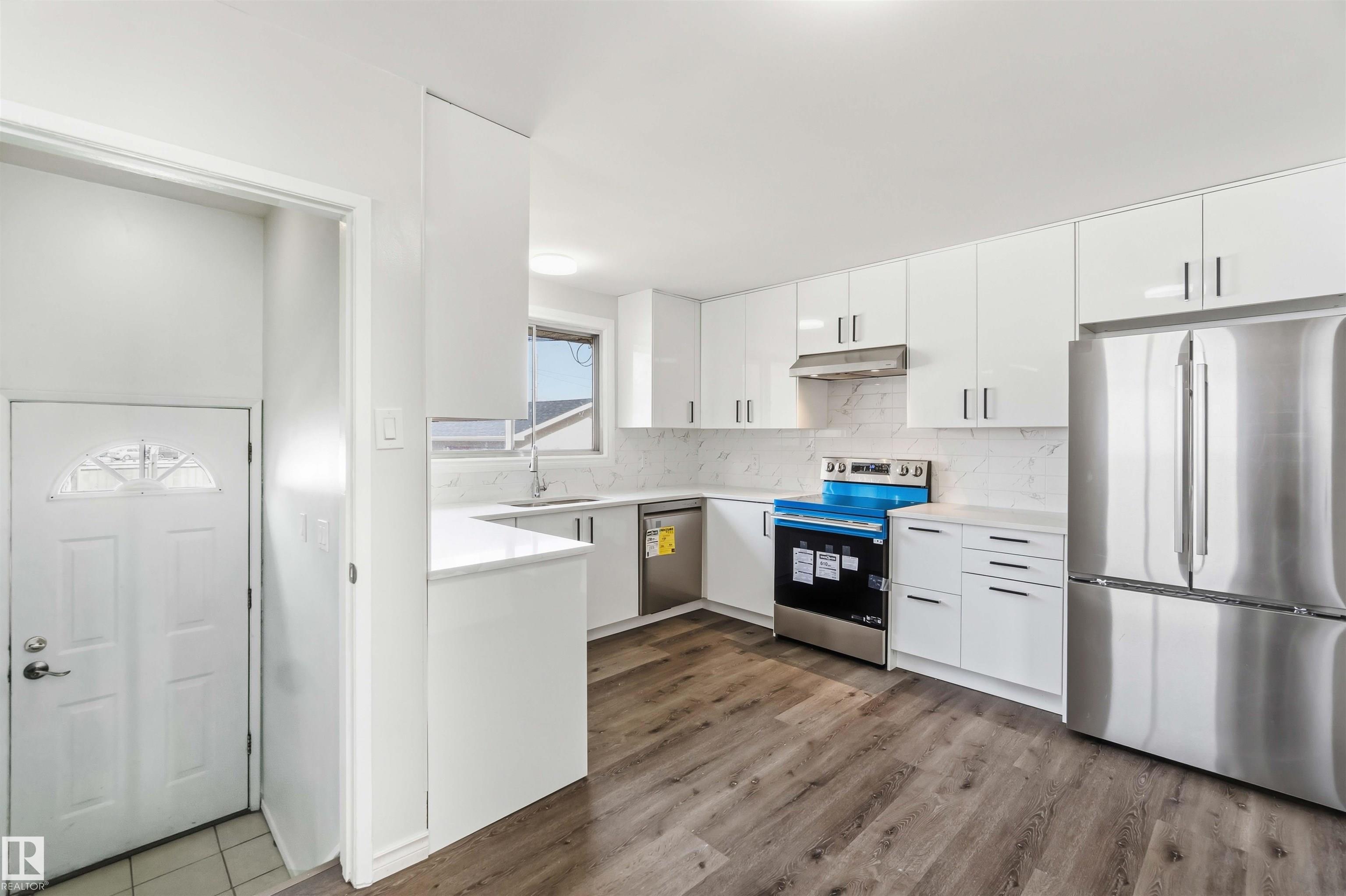 https://zimg.paragon.ice.com/ParagonImages/Property/PM/RAE/225401178/15/0/0/41866b13d397a53390467b166f64ad46/1/945ff33046c20464e0bf84aa9402d1c3/225401178-66346902-d6dc-41c8-8eea-287d538e275e.JPG