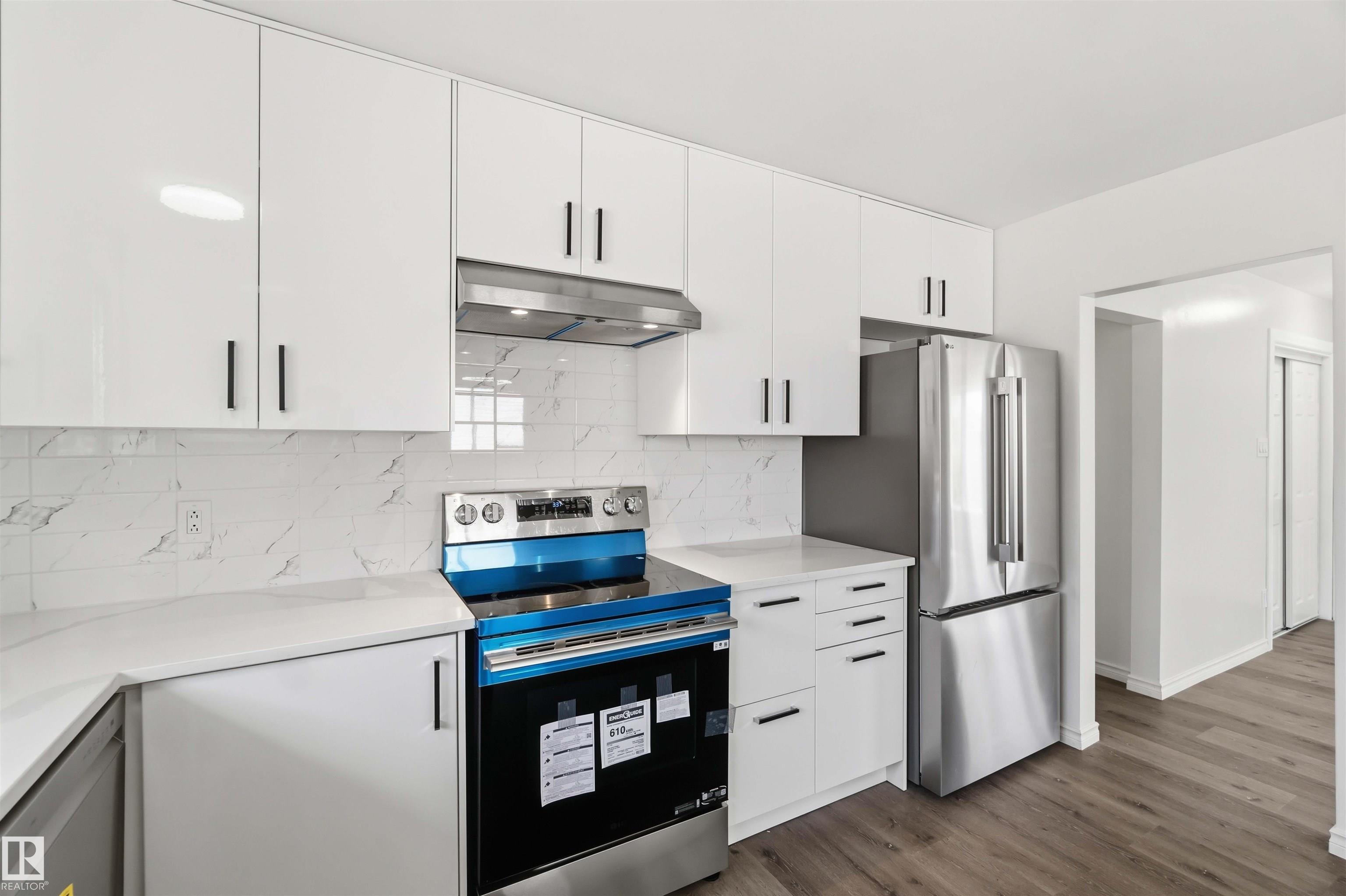 https://zimg.paragon.ice.com/ParagonImages/Property/PM/RAE/225401178/19/0/0/16ee3168006604c7ce444619fe118051/1/945ff33046c20464e0bf84aa9402d1c3/225401178-8dcf8779-1b16-498f-9e4c-c5800977407f.JPG