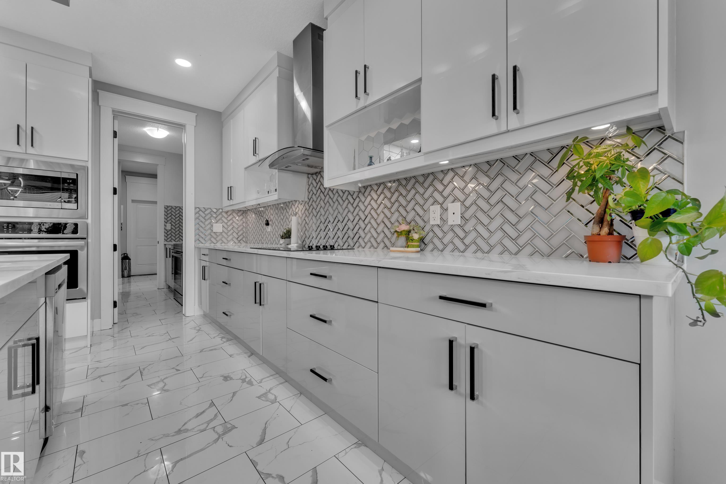 Photo 24 at 8025 174a Avenue NW, Crystallina Nera West, Edmonton
